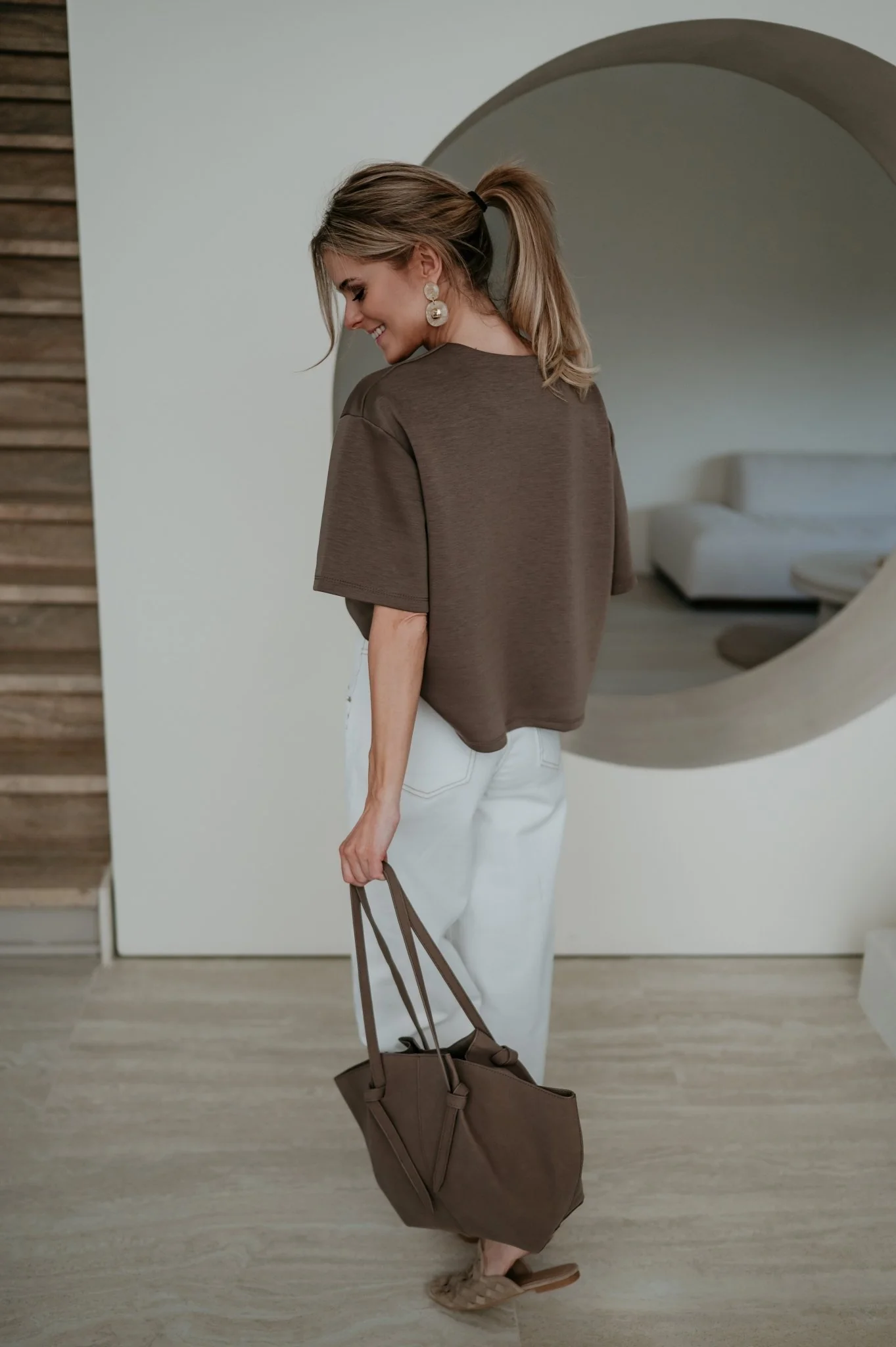 Addome t-shirt I Taupe - Image 4