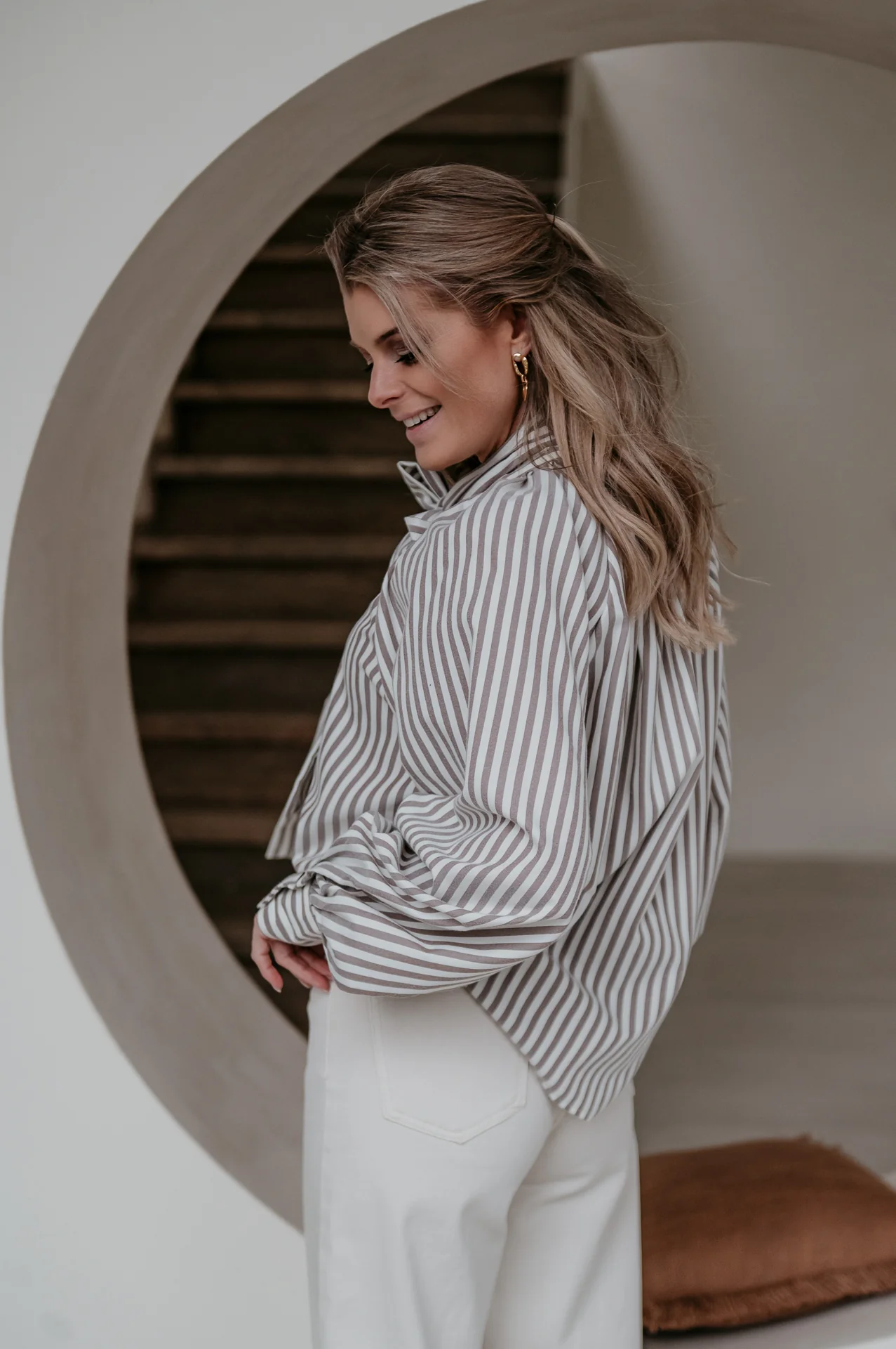 Alecho blouse I Taupe - Image 3