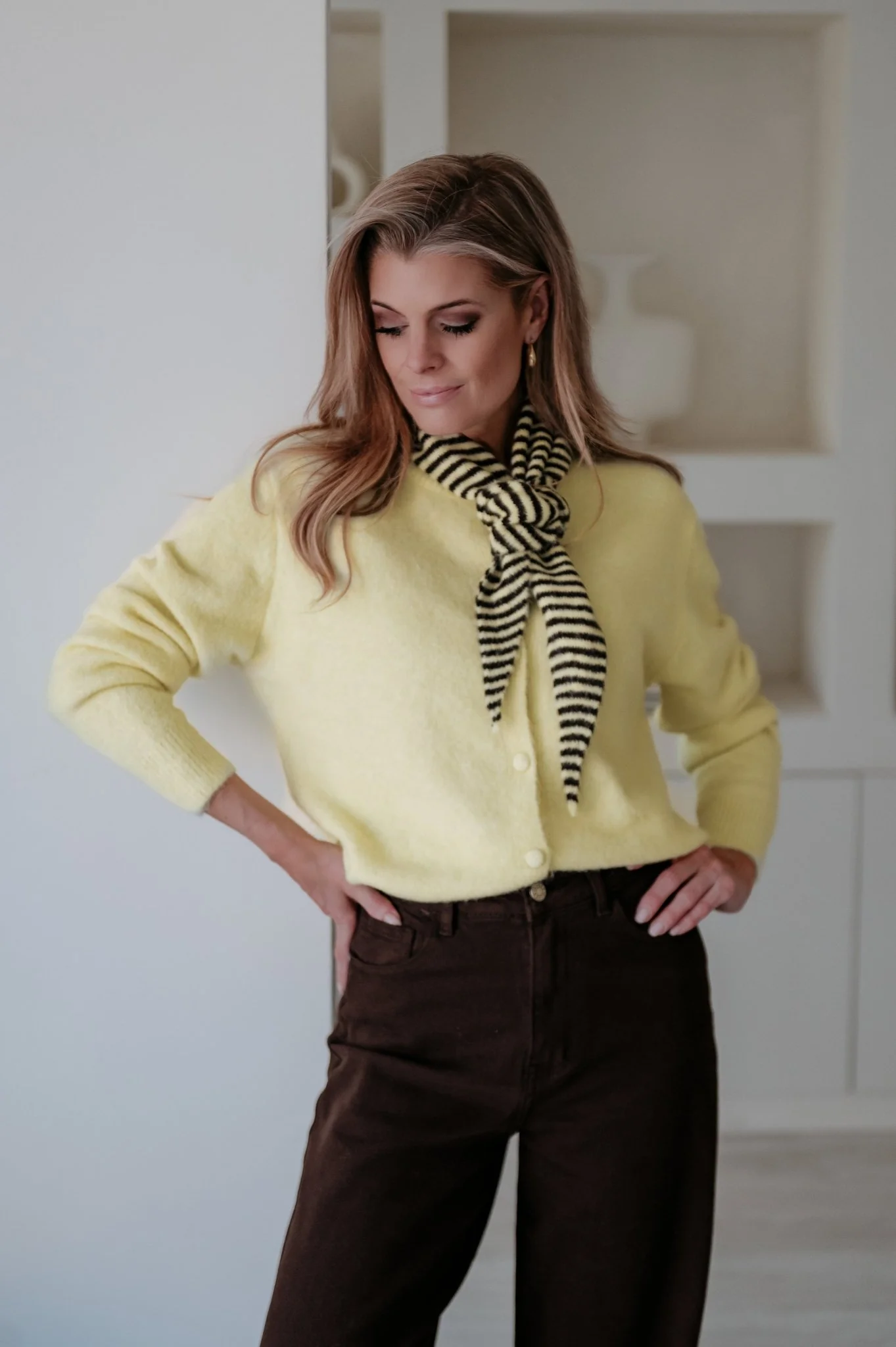 Badio knit & scarf I Yellow - Image 11