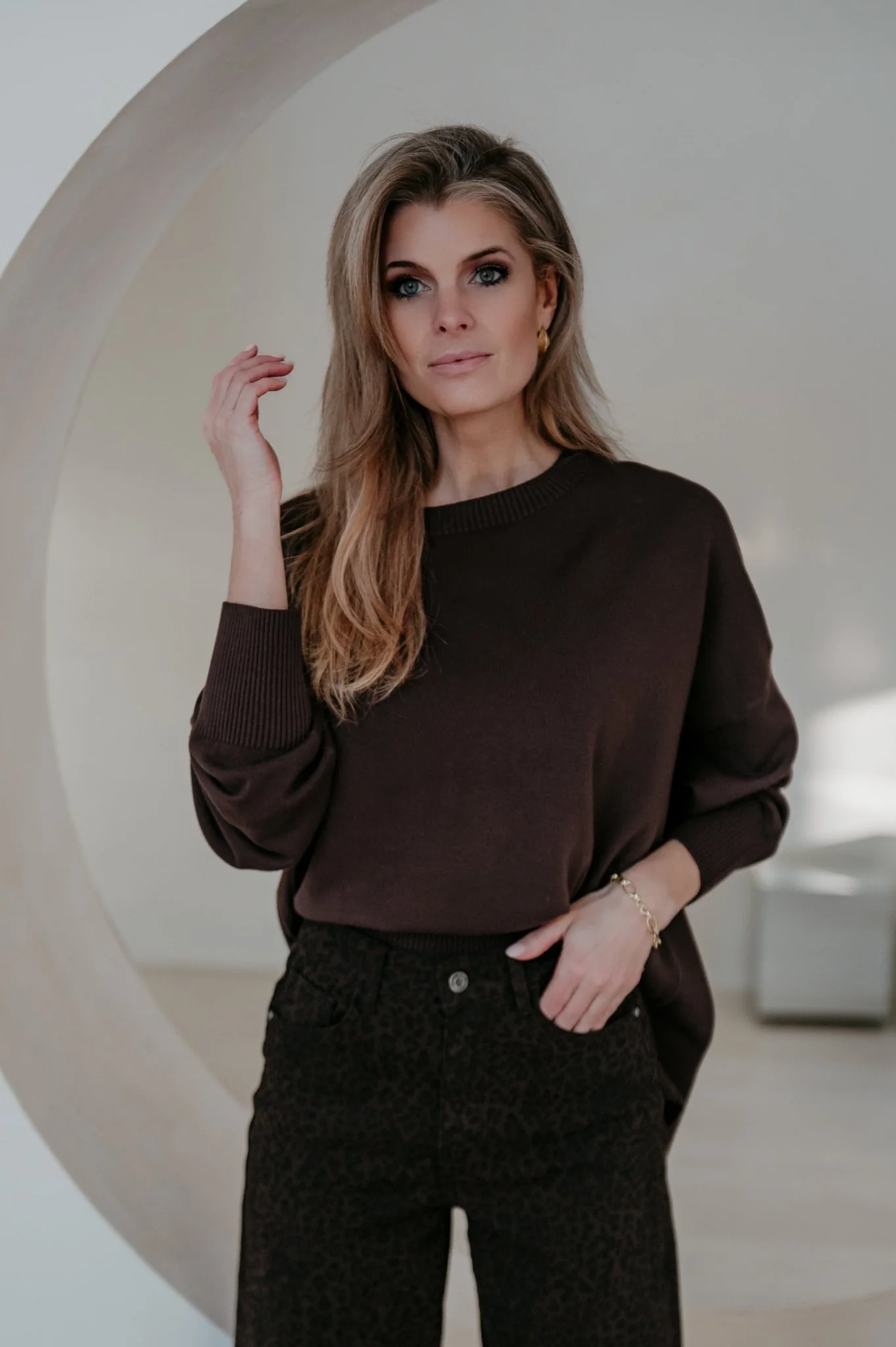 Bevuni knit I Brown - Image 5