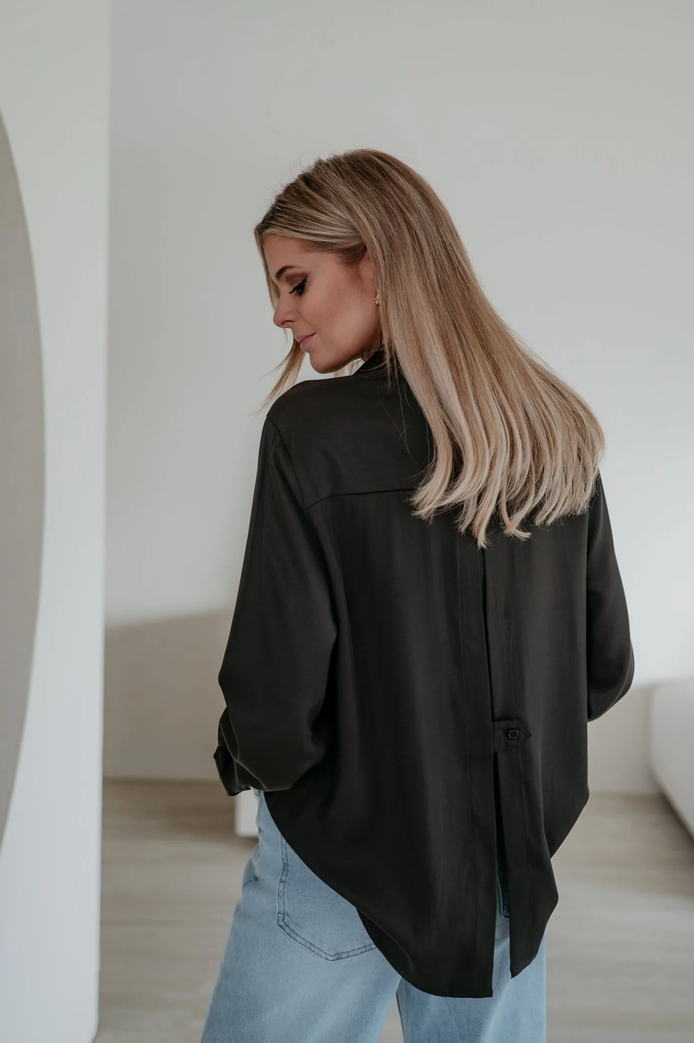 Bileni shirt I Chocolate Brown - Image 10