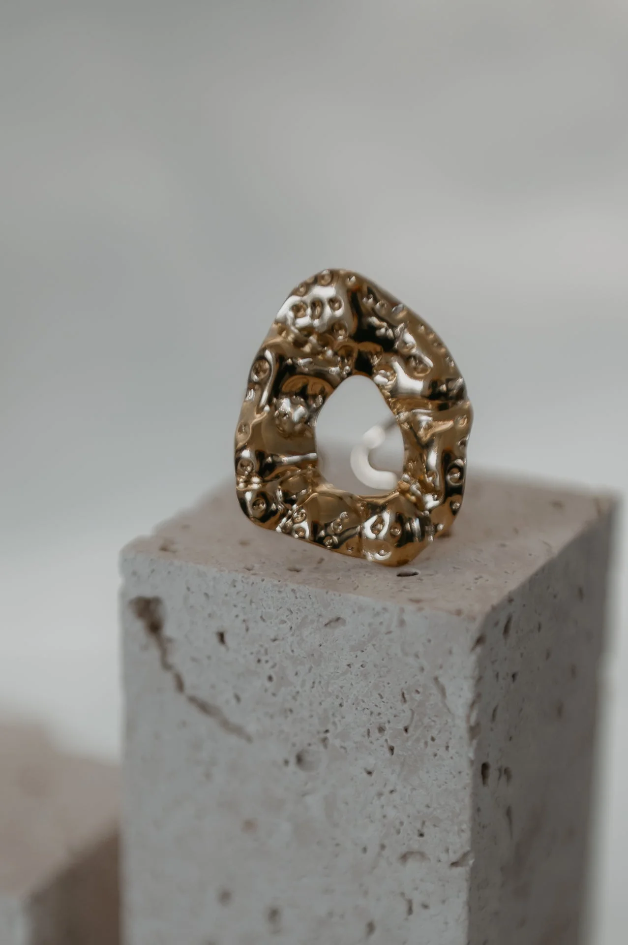 Bone ring I Gold - Image 4