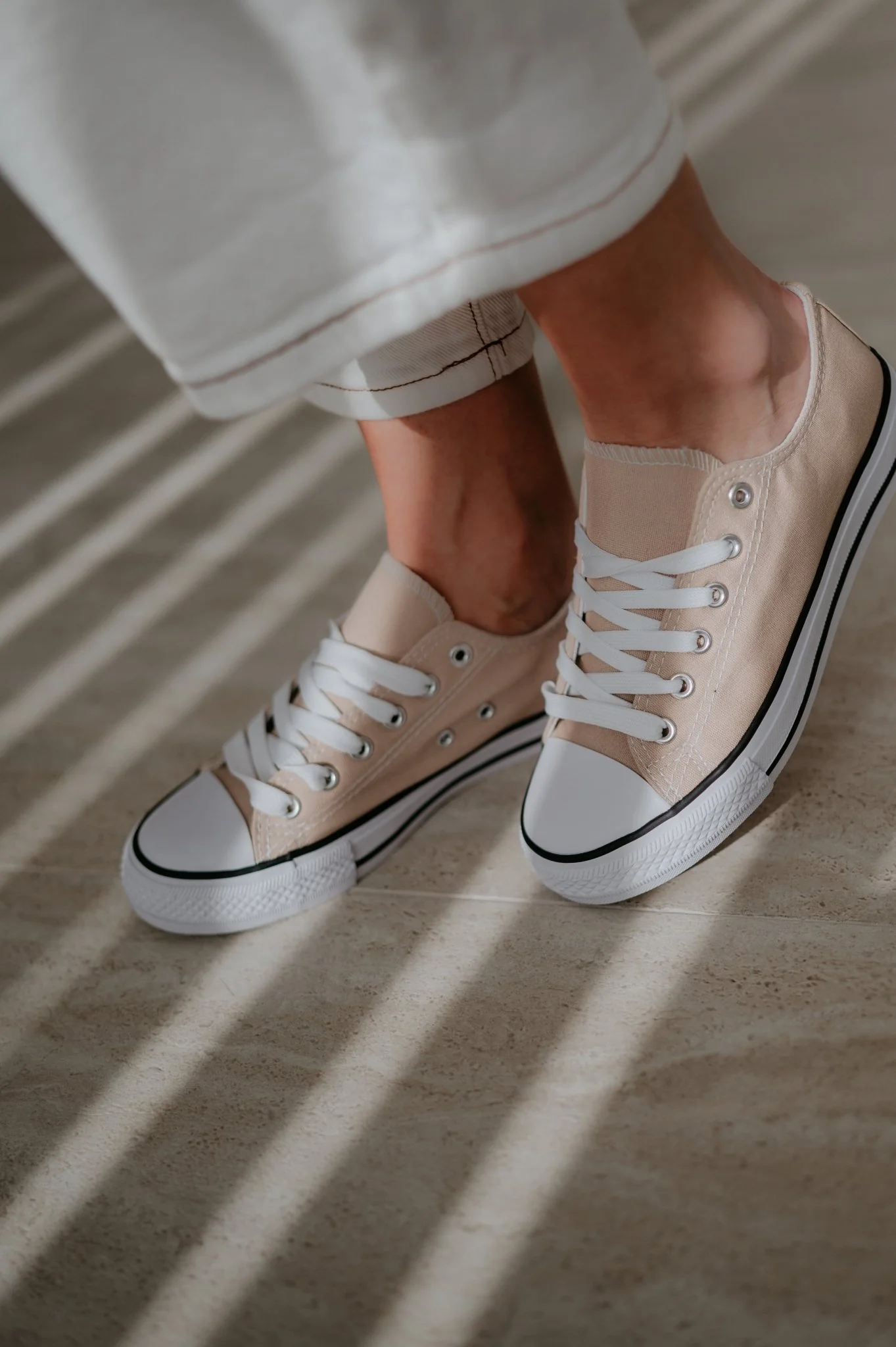 Bronedi sneakers I Beige - Image 3