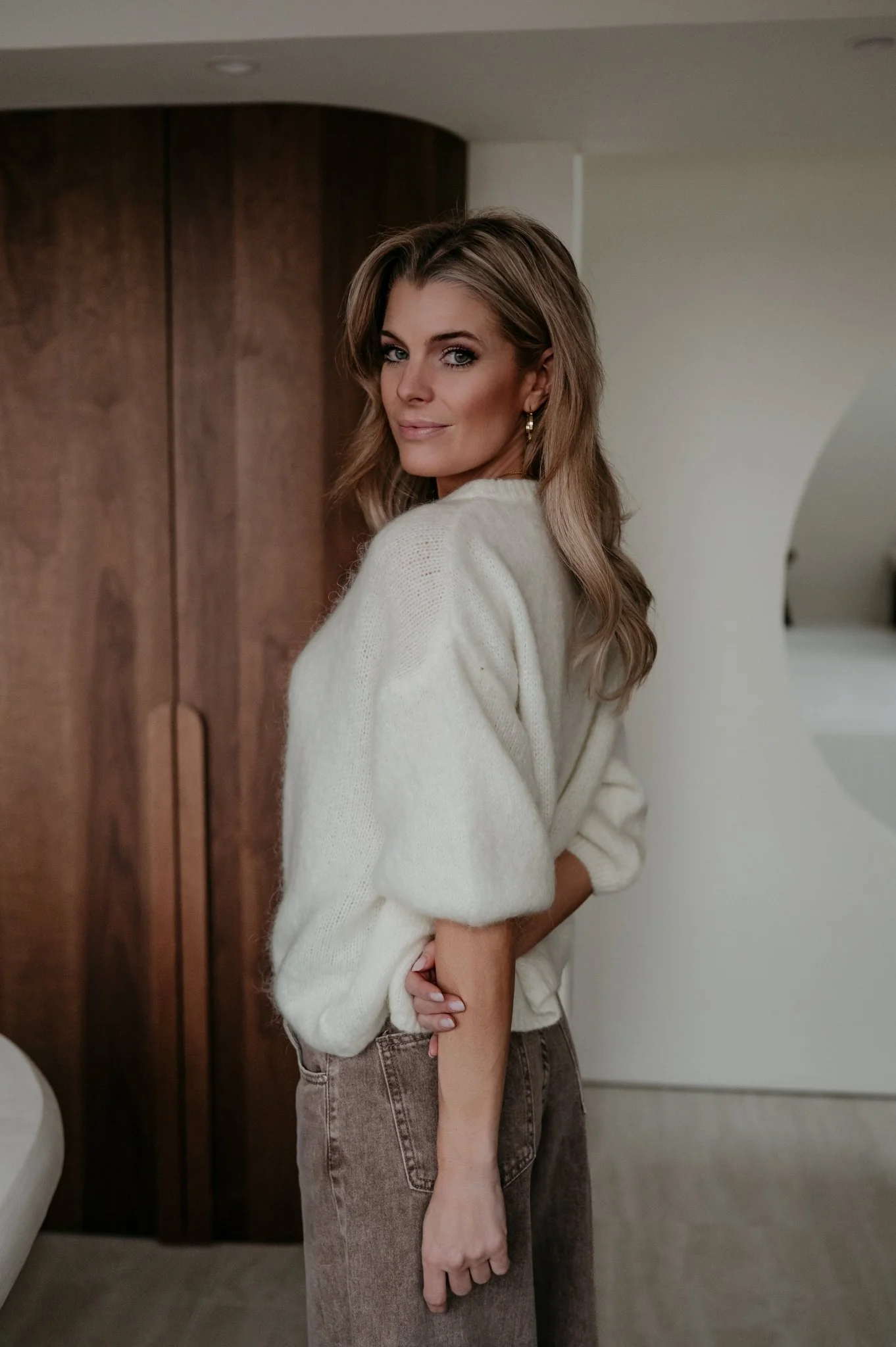Capelo knit I Ecru - Image 9