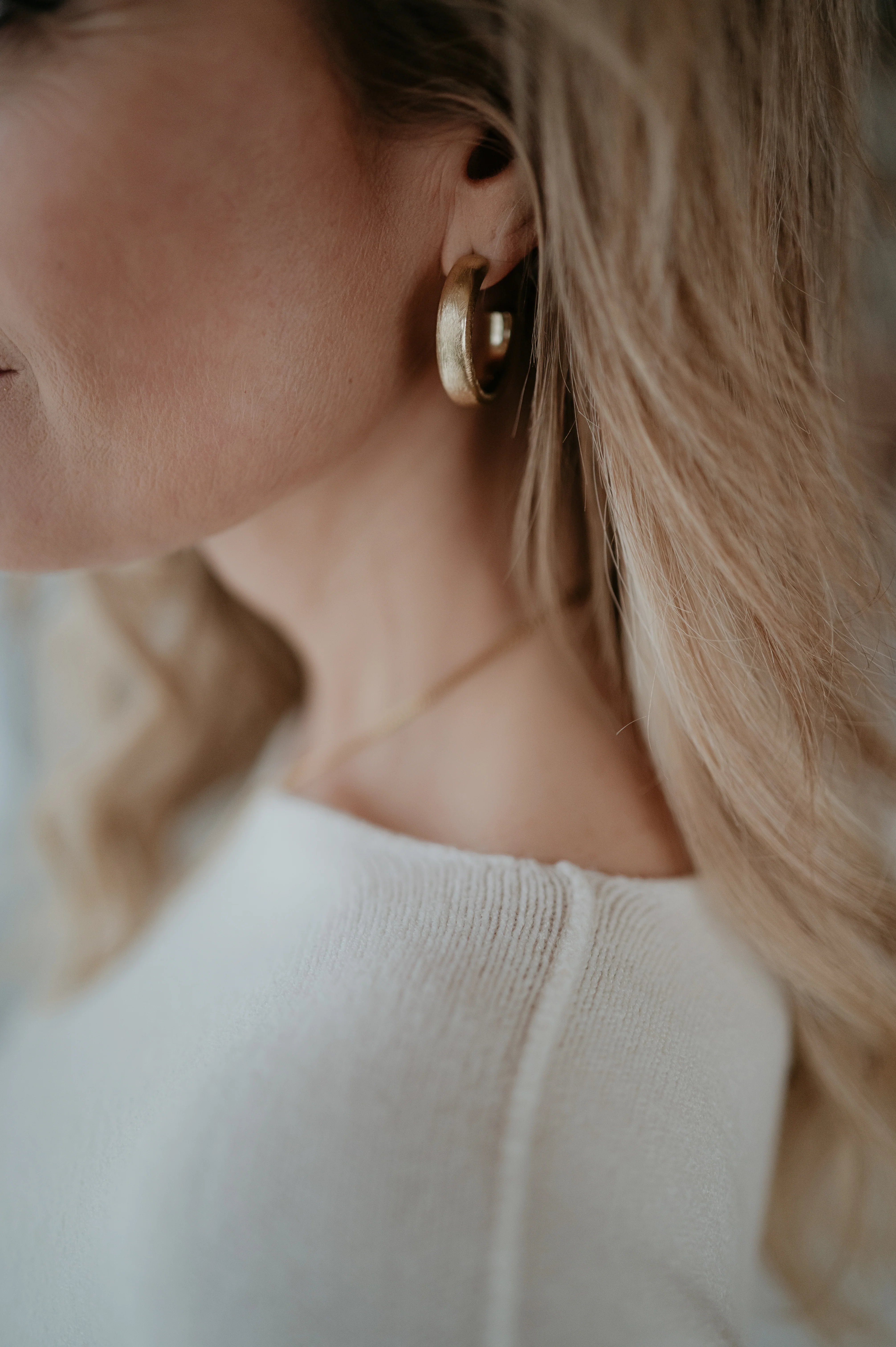 Come earrings I Gold - Image 2