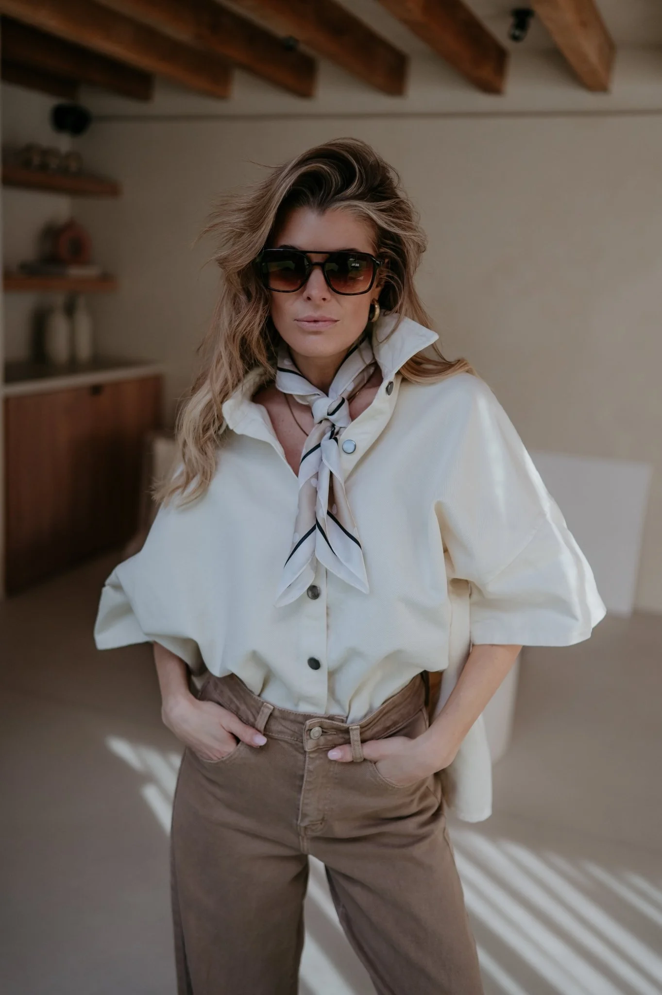 Crode scarf I Beige - Image 4