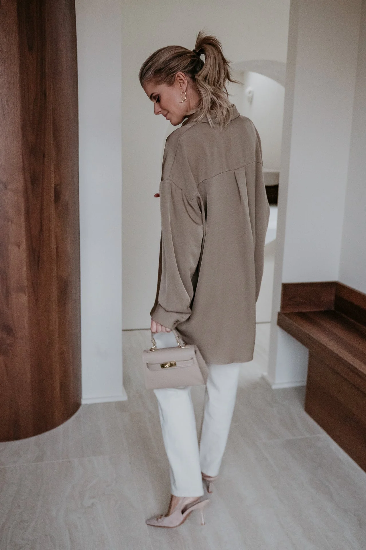 Deloro shirt I Taupe - Image 6