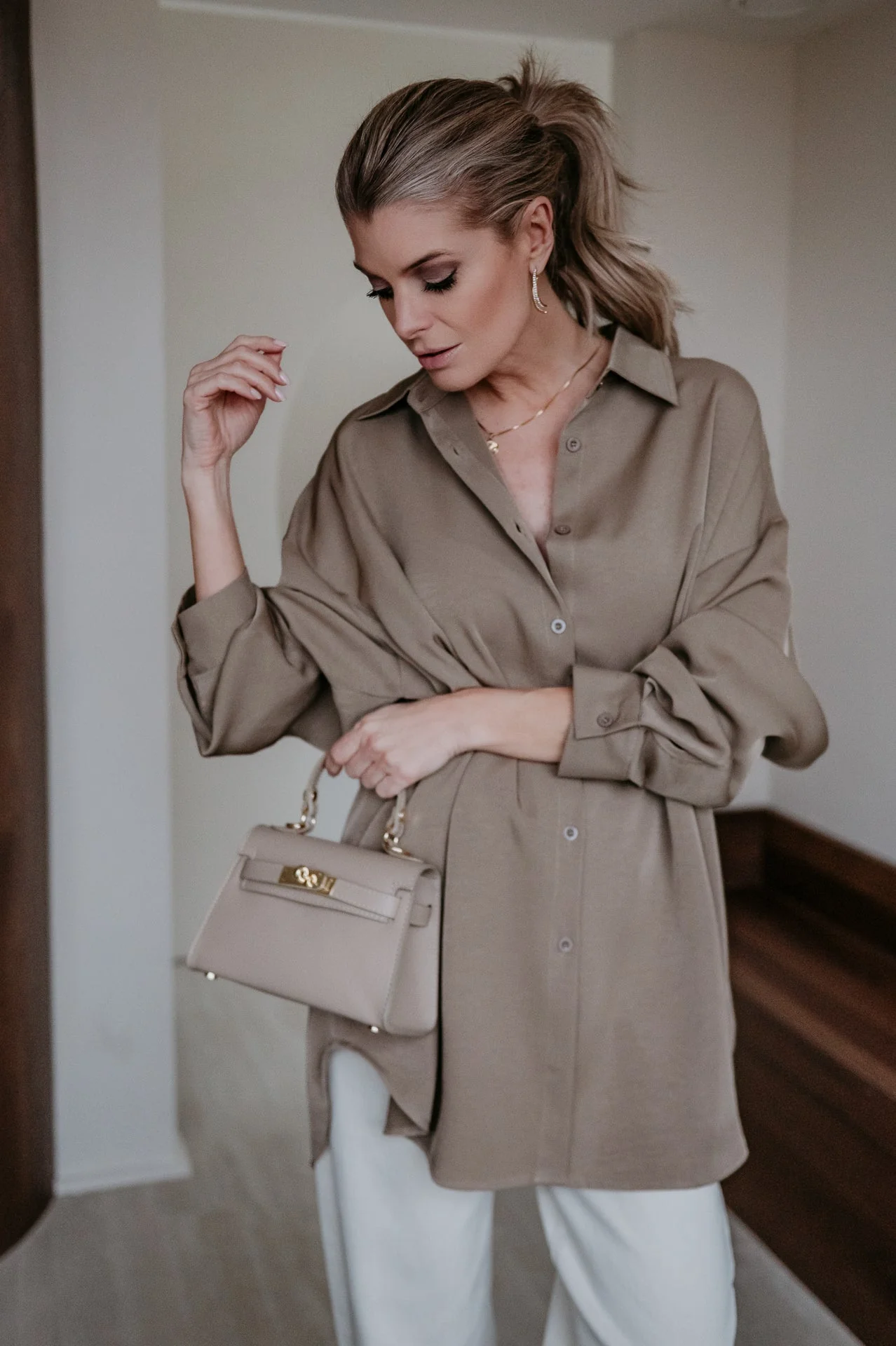 Deloro shirt I Taupe - Image 8