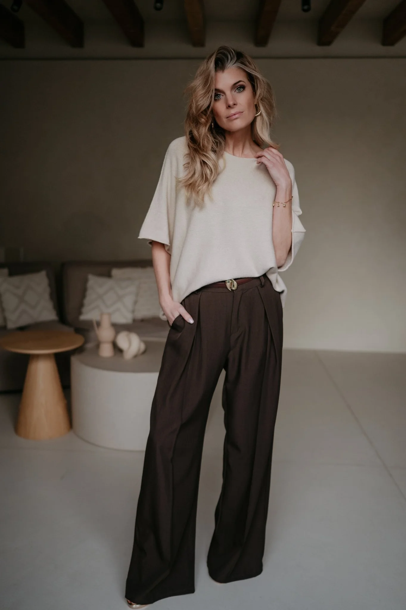 Ebide knit I Beige - Image 2