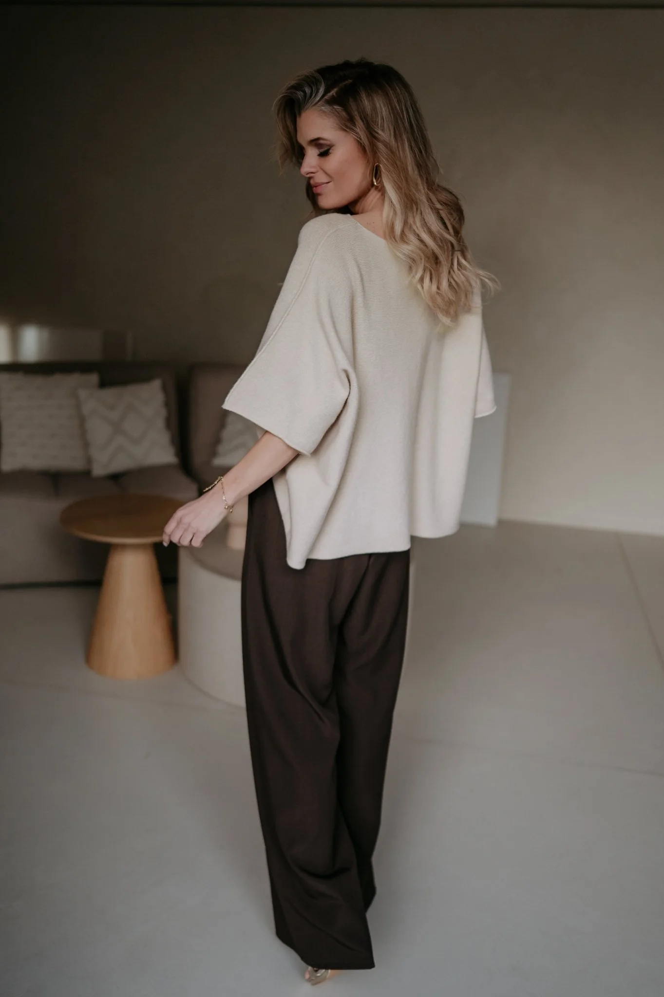 Ebide knit I Beige - Image 7