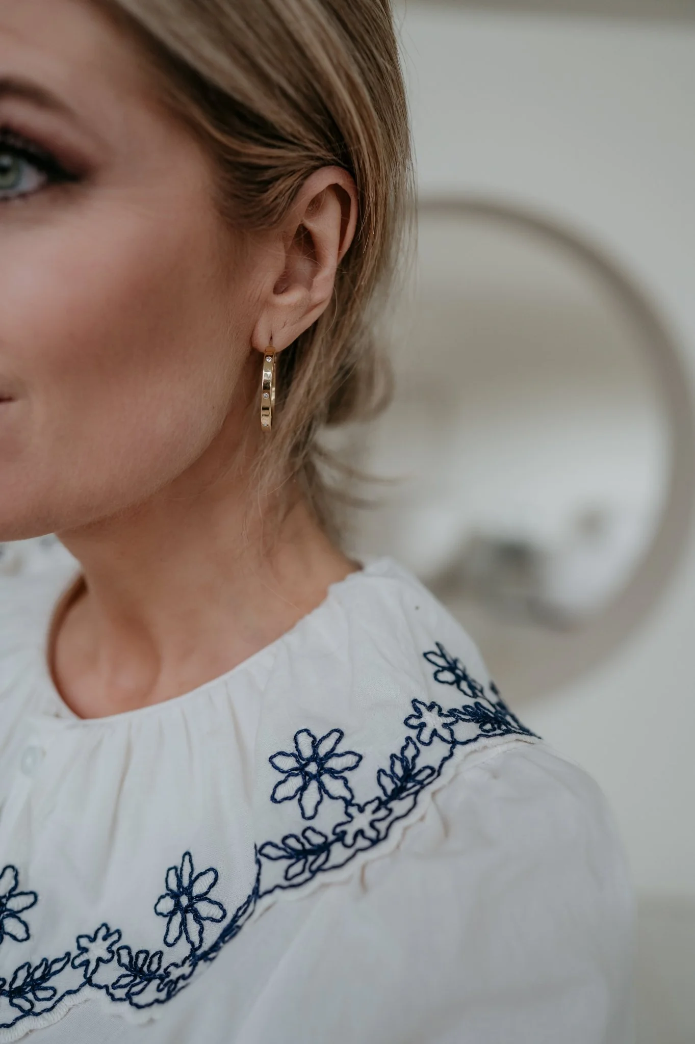 Ecta earrings I Gold - Image 2