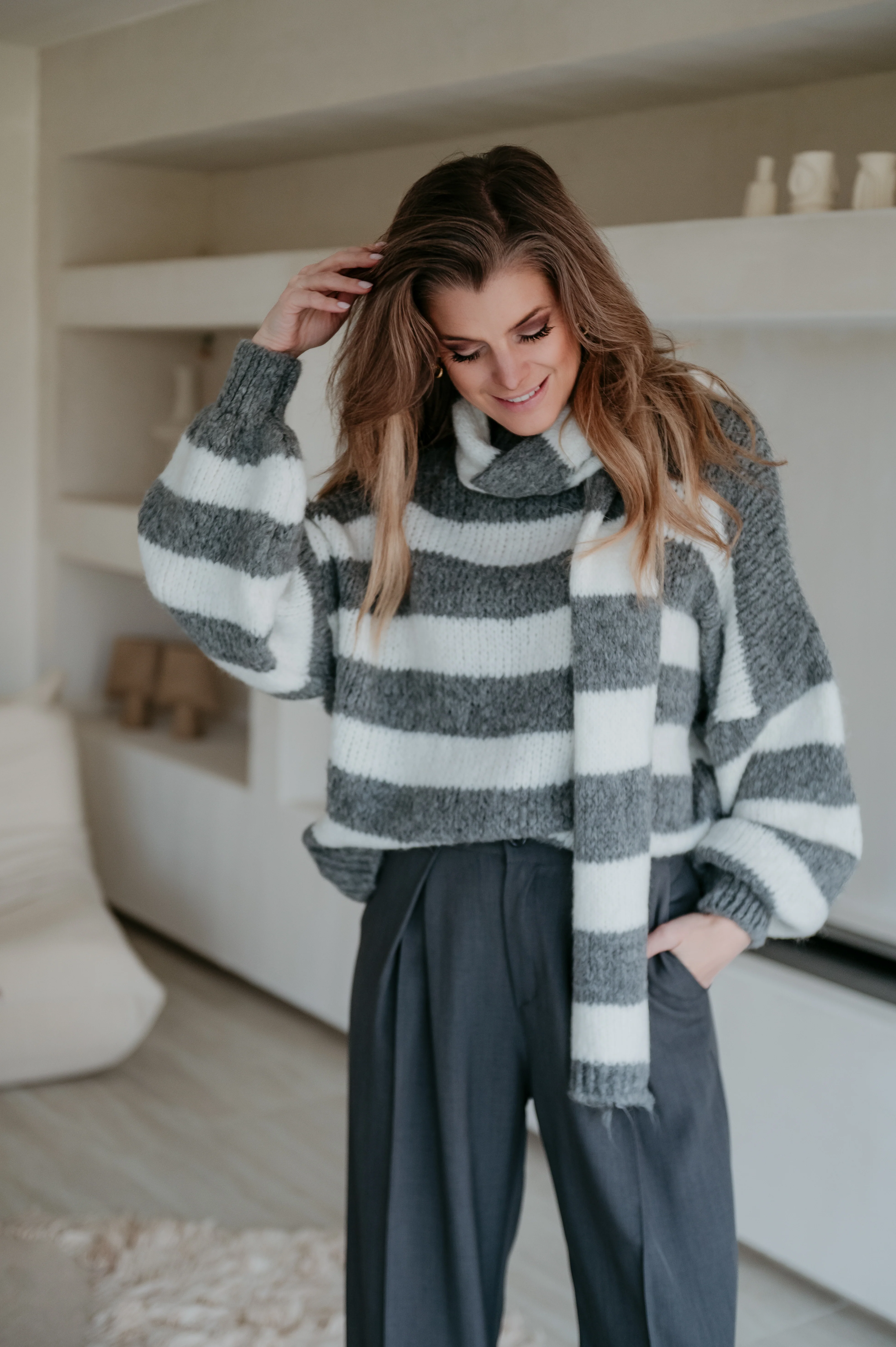 Elive knit & scarf I Grey - Image 15