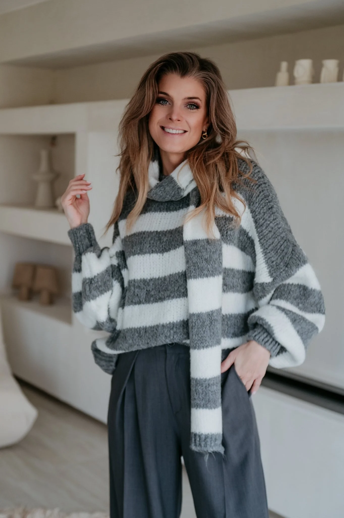 Elive knit & scarf I Grey - Image 17