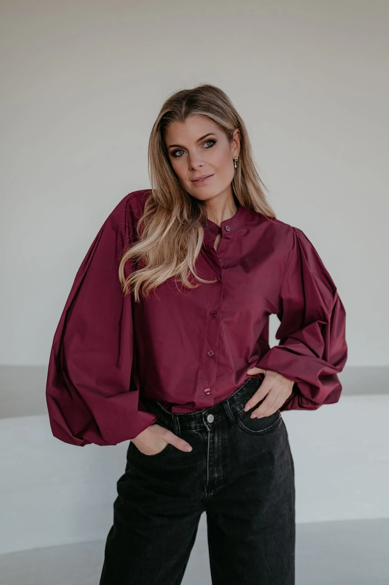 Emuno shirt I Bordeaux - Image 4