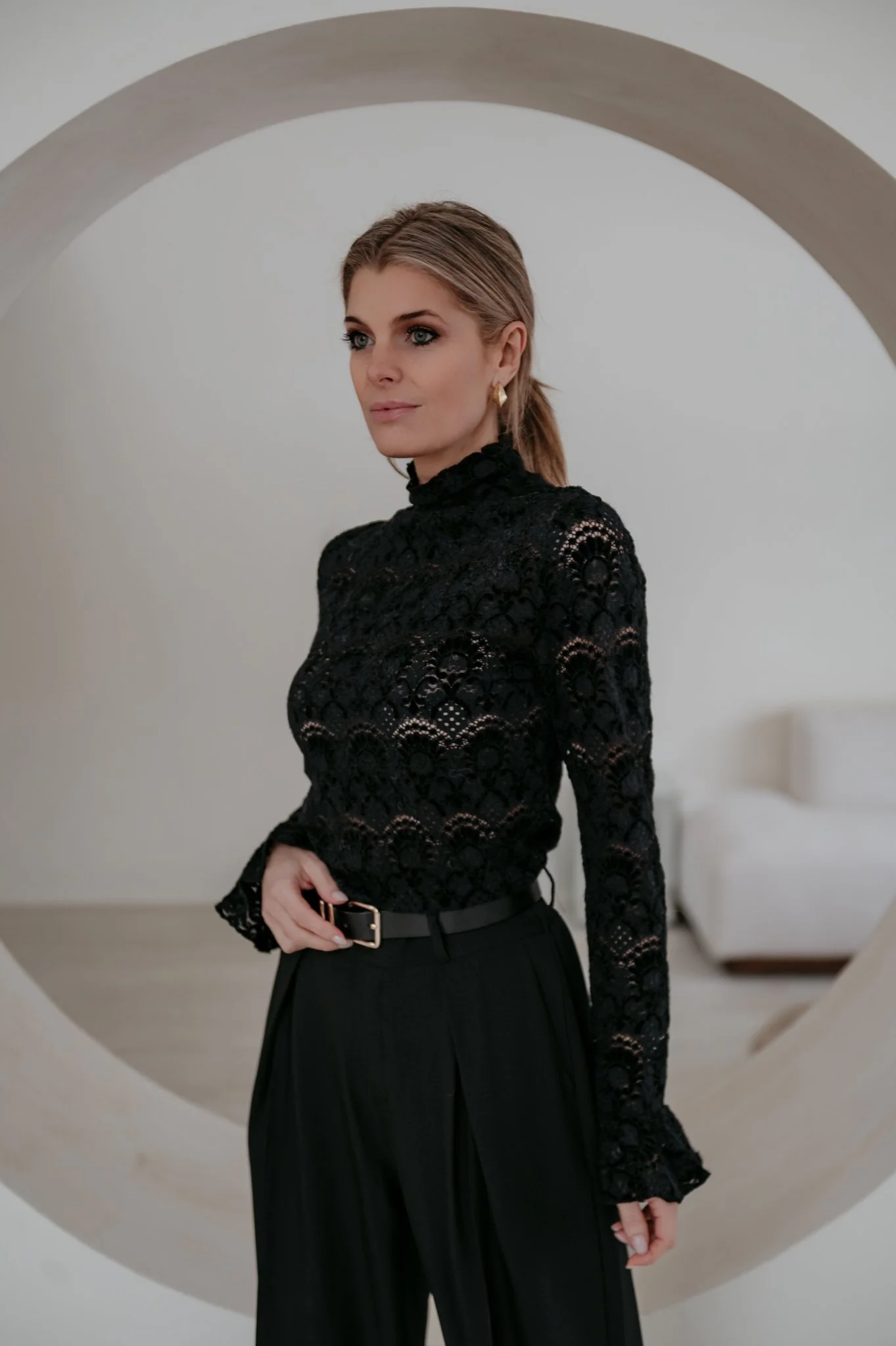 Gradine blouse I Black - Image 10