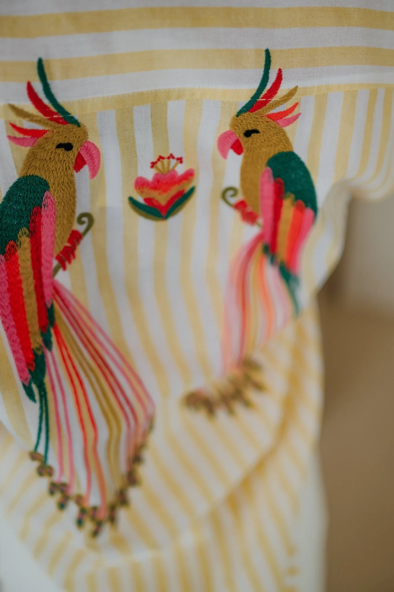 Idevi shirt I Yellow - Image 11