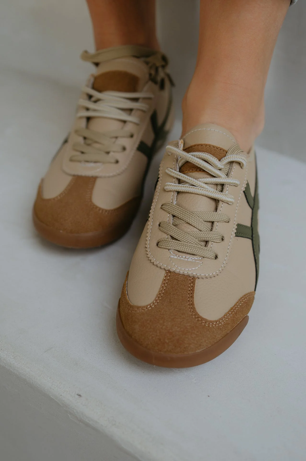 Ledeva sneakers I Khaki