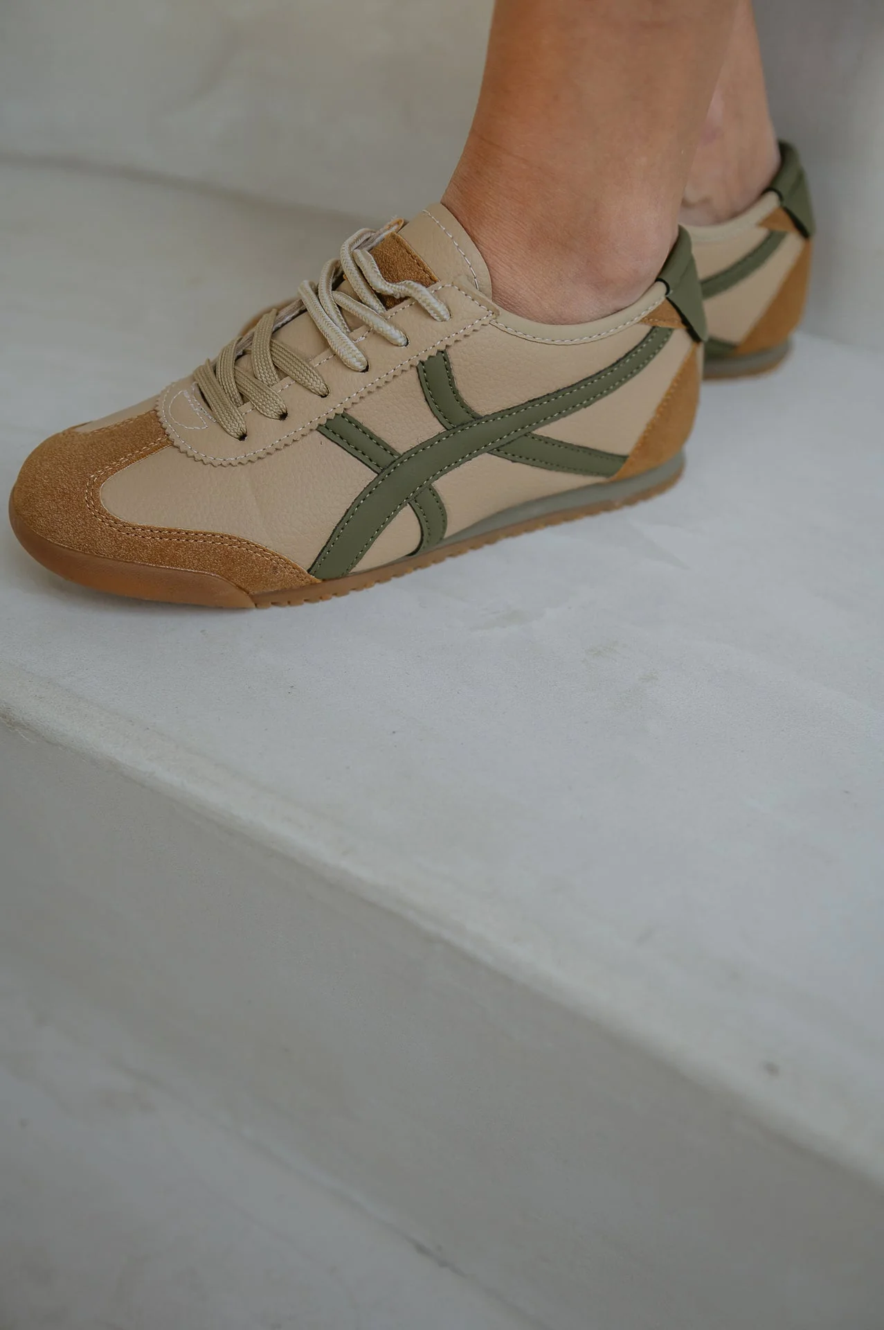 Ledeva sneakers I Khaki - Image 3