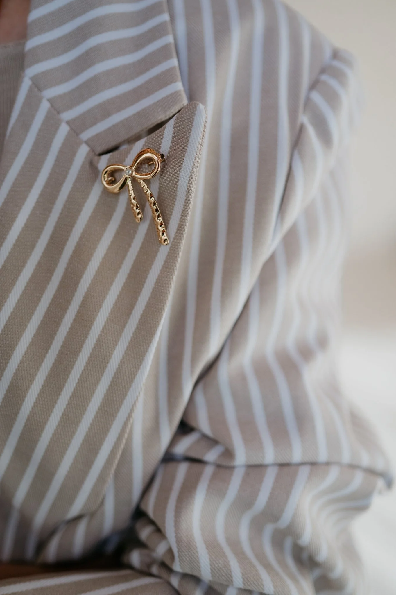Ledo brooch I Gold - Image 2
