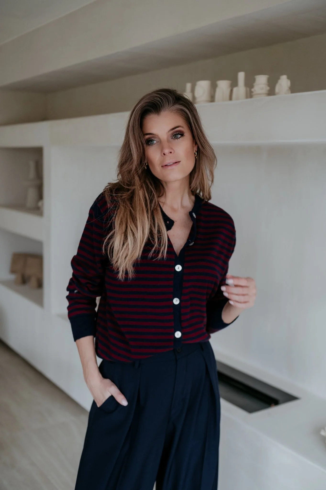 Lenoli cardigan I Burgundy - Image 10