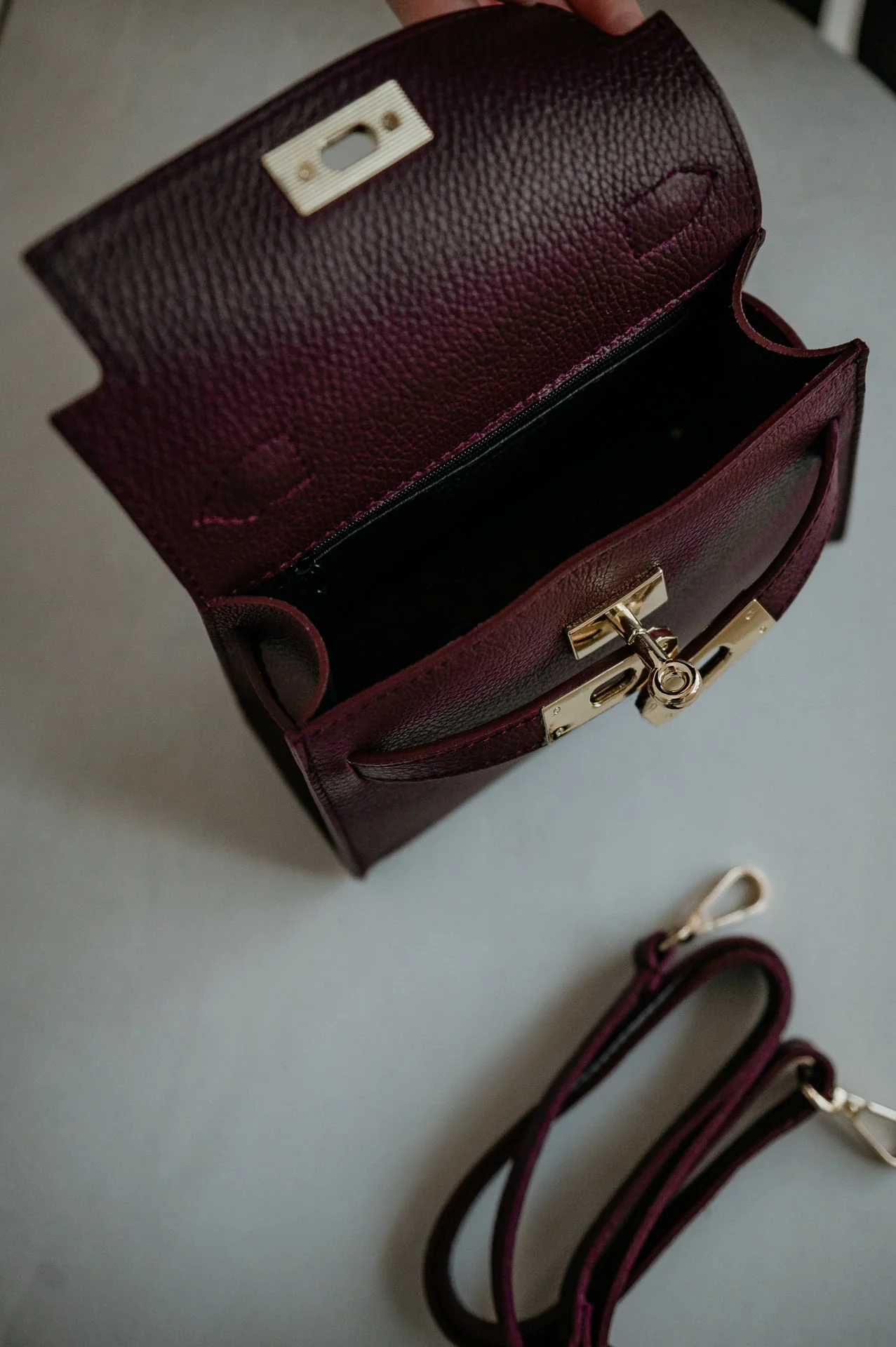 Letori handbag I Burgundy - Image 4