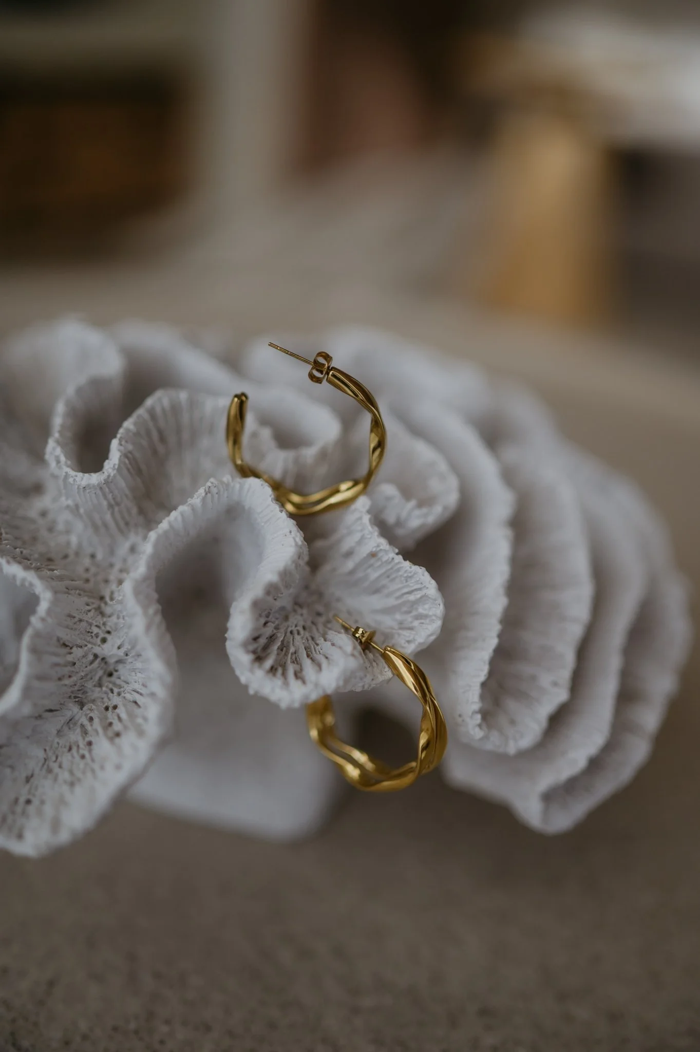 Lire earrings I Gold - Image 4