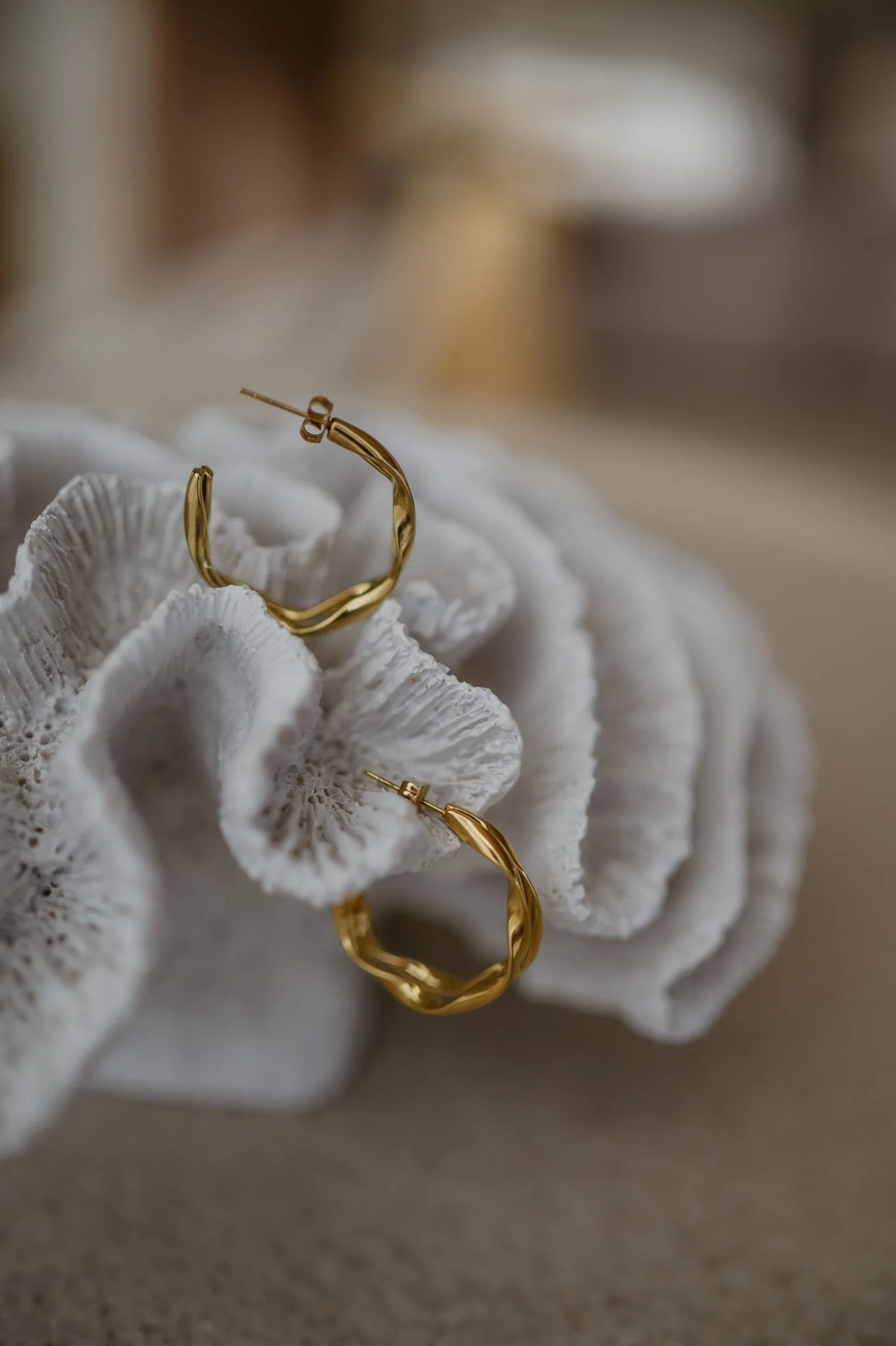 Lire earrings I Gold - Image 5