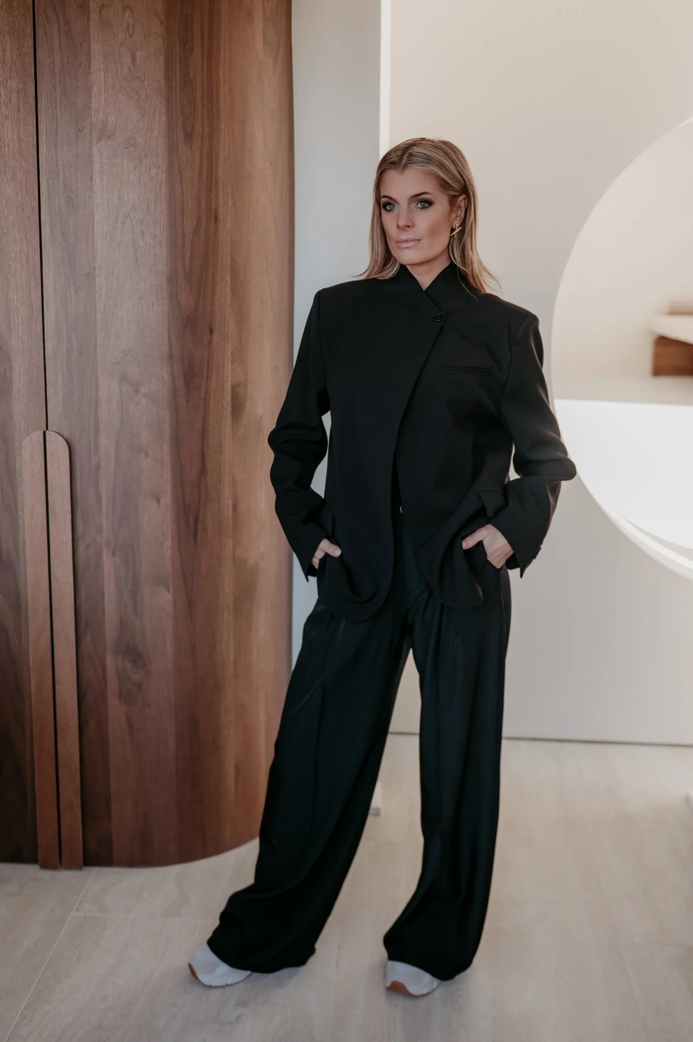 Litio blazer I Black - Image 11