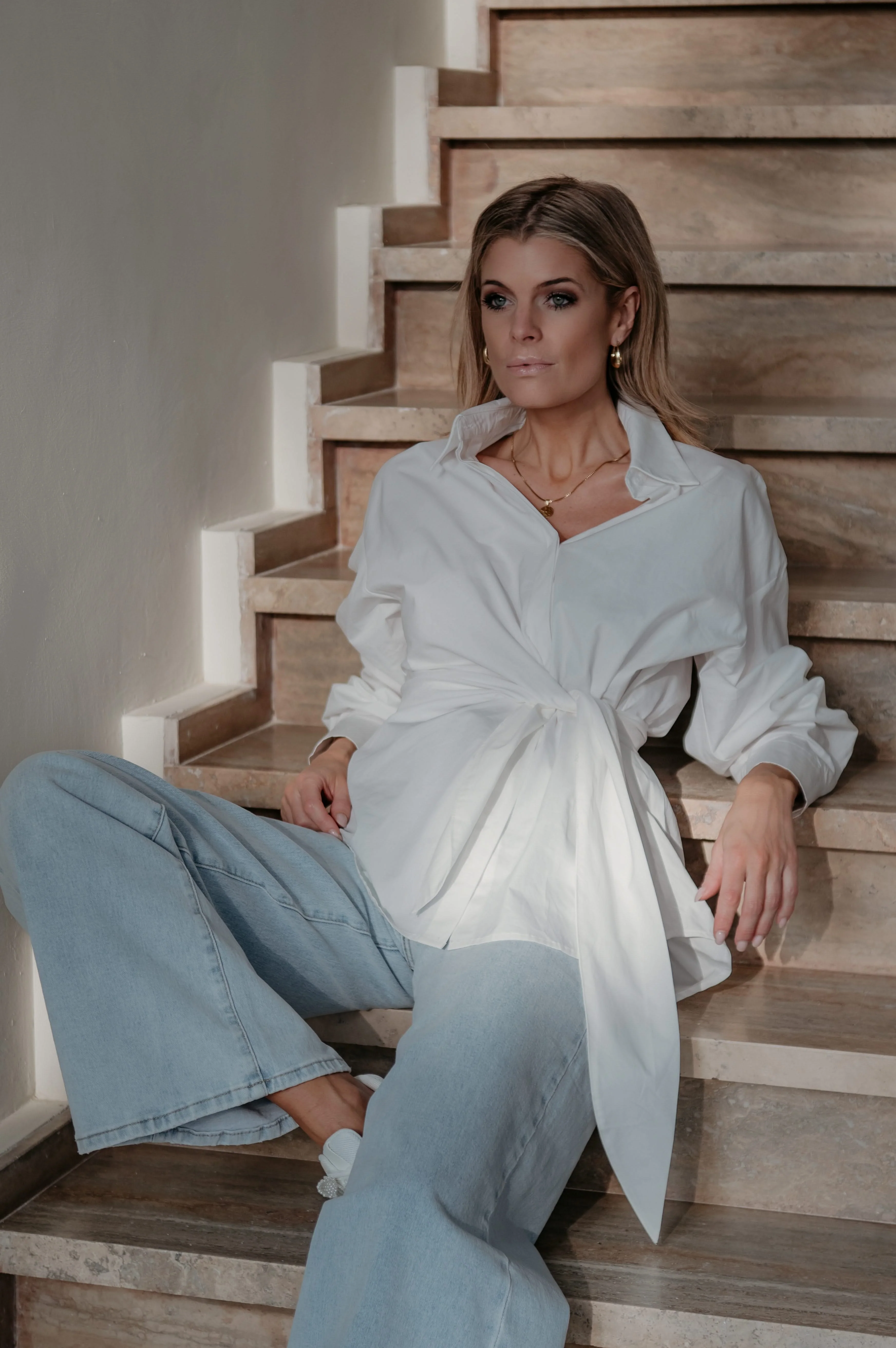 Livedo shirt I White - Image 11