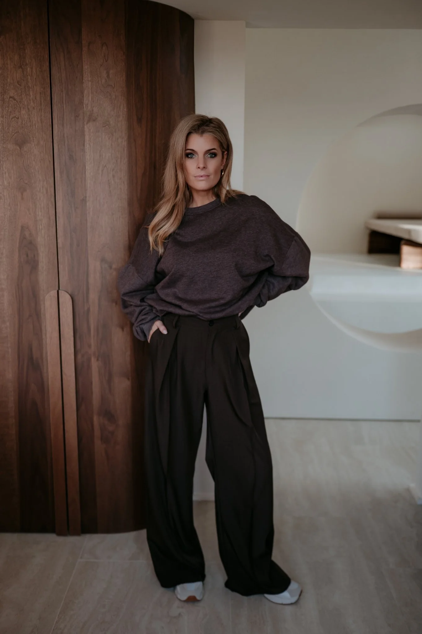 Milide sweater I Espresso - Image 10