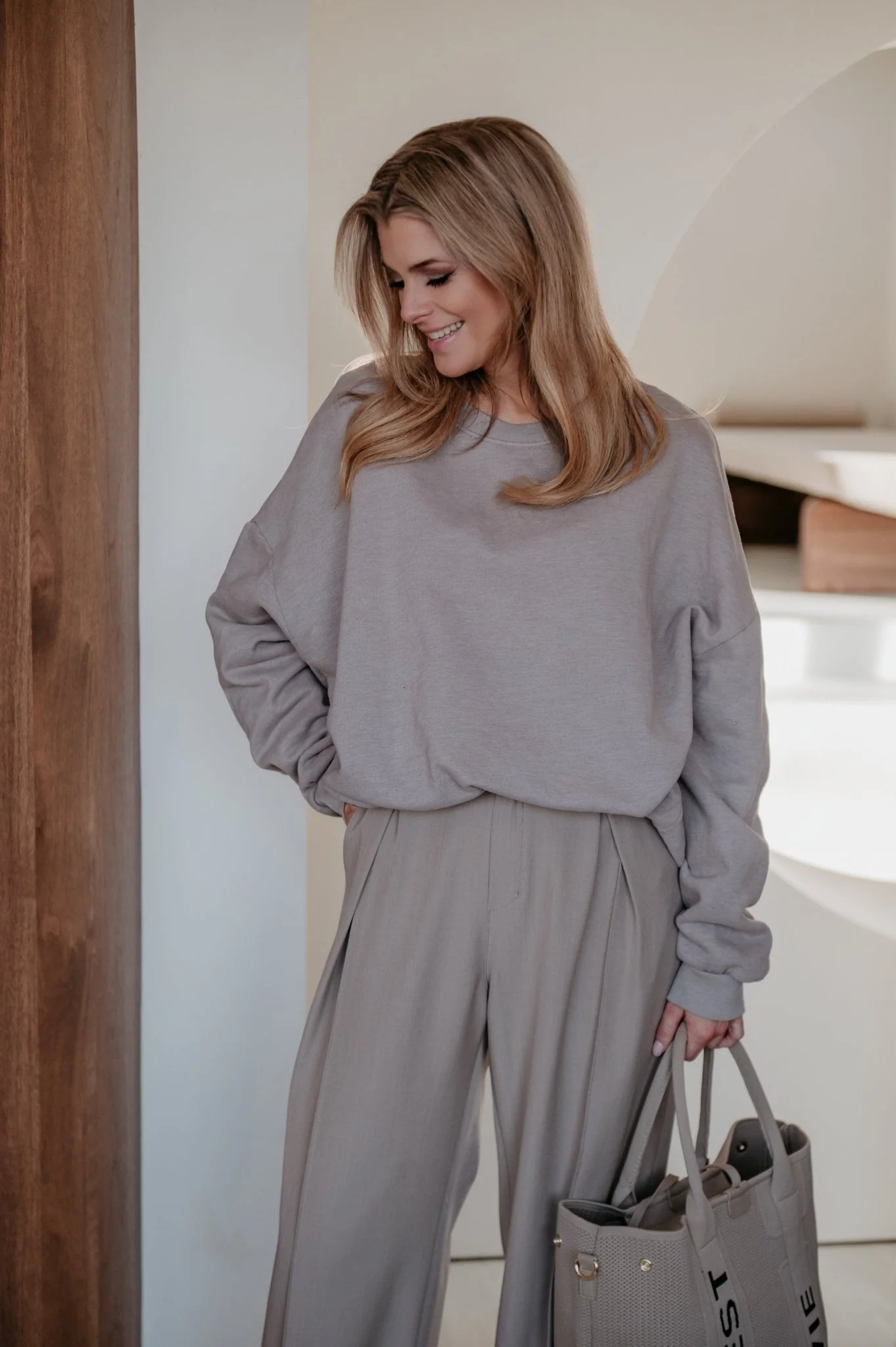 Milide sweater I Latte - Image 15