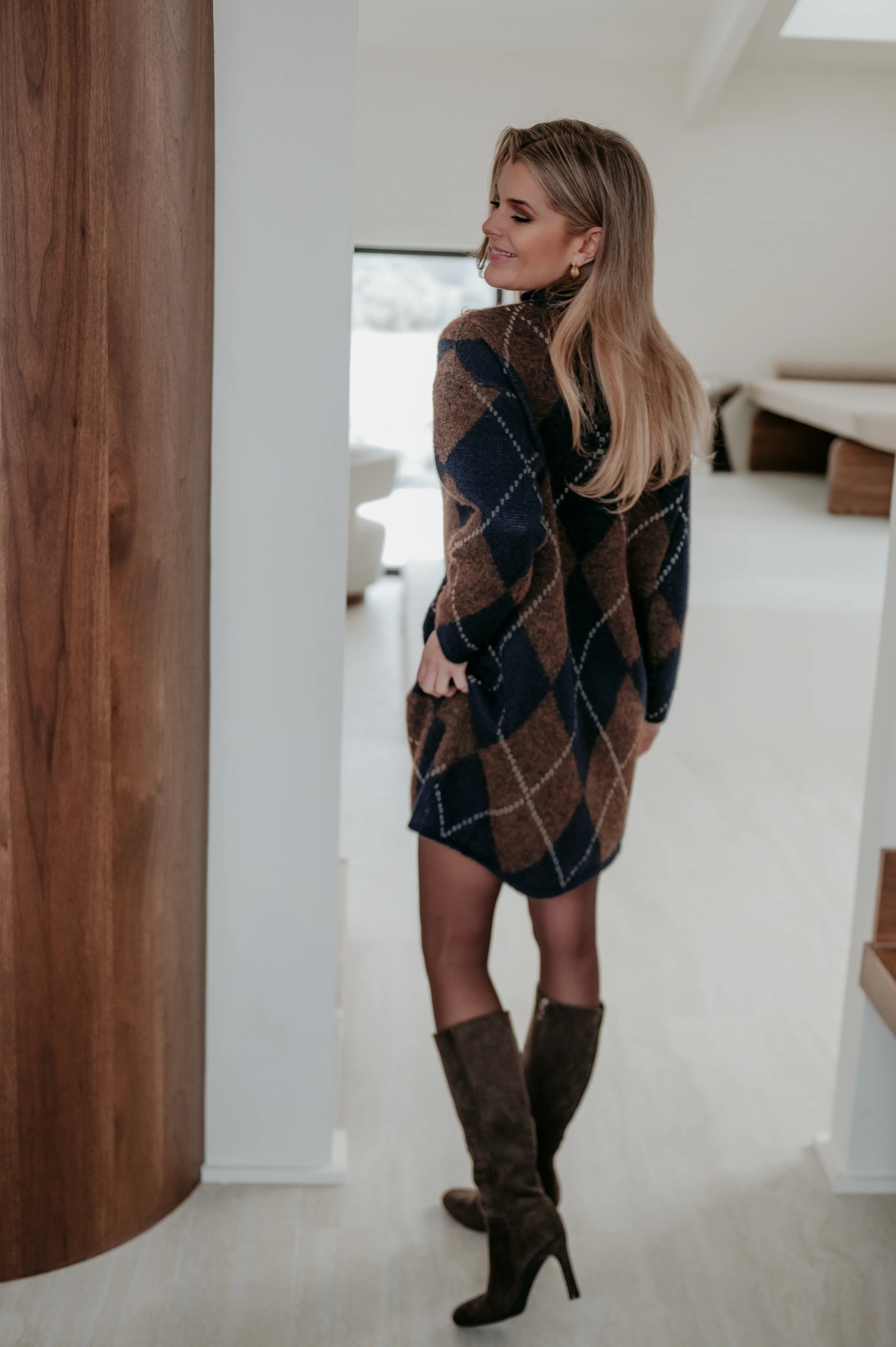 Netuso dress I Navy Brown - Image 4