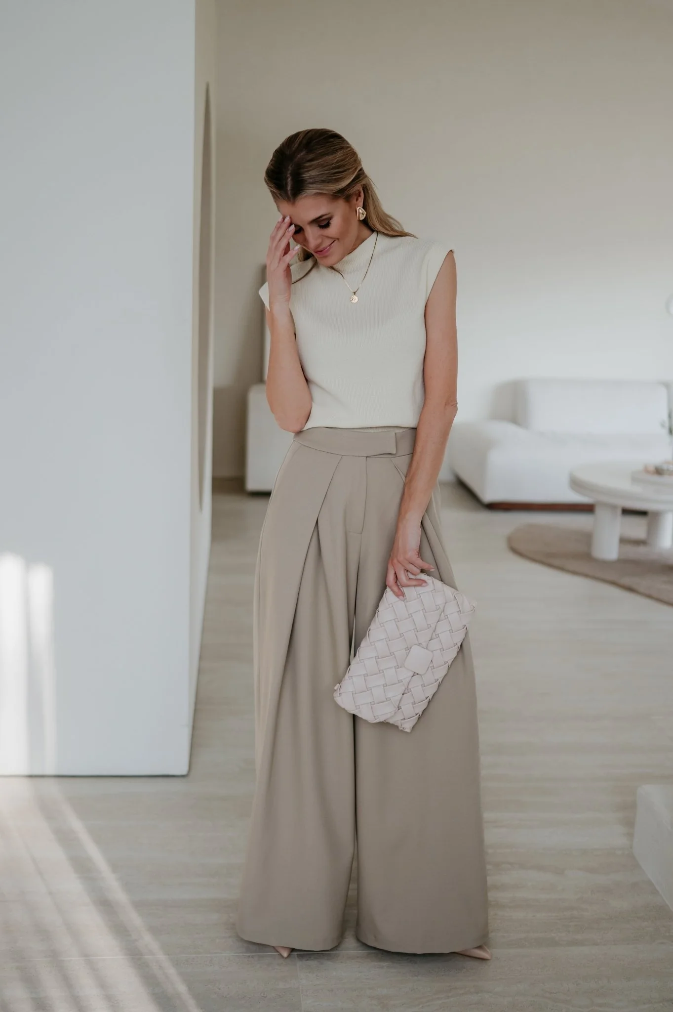 Nila trousers I Beige - Image 11