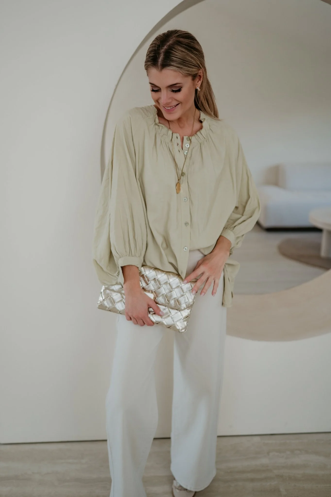 Odorio blouse I Olive - Image 12