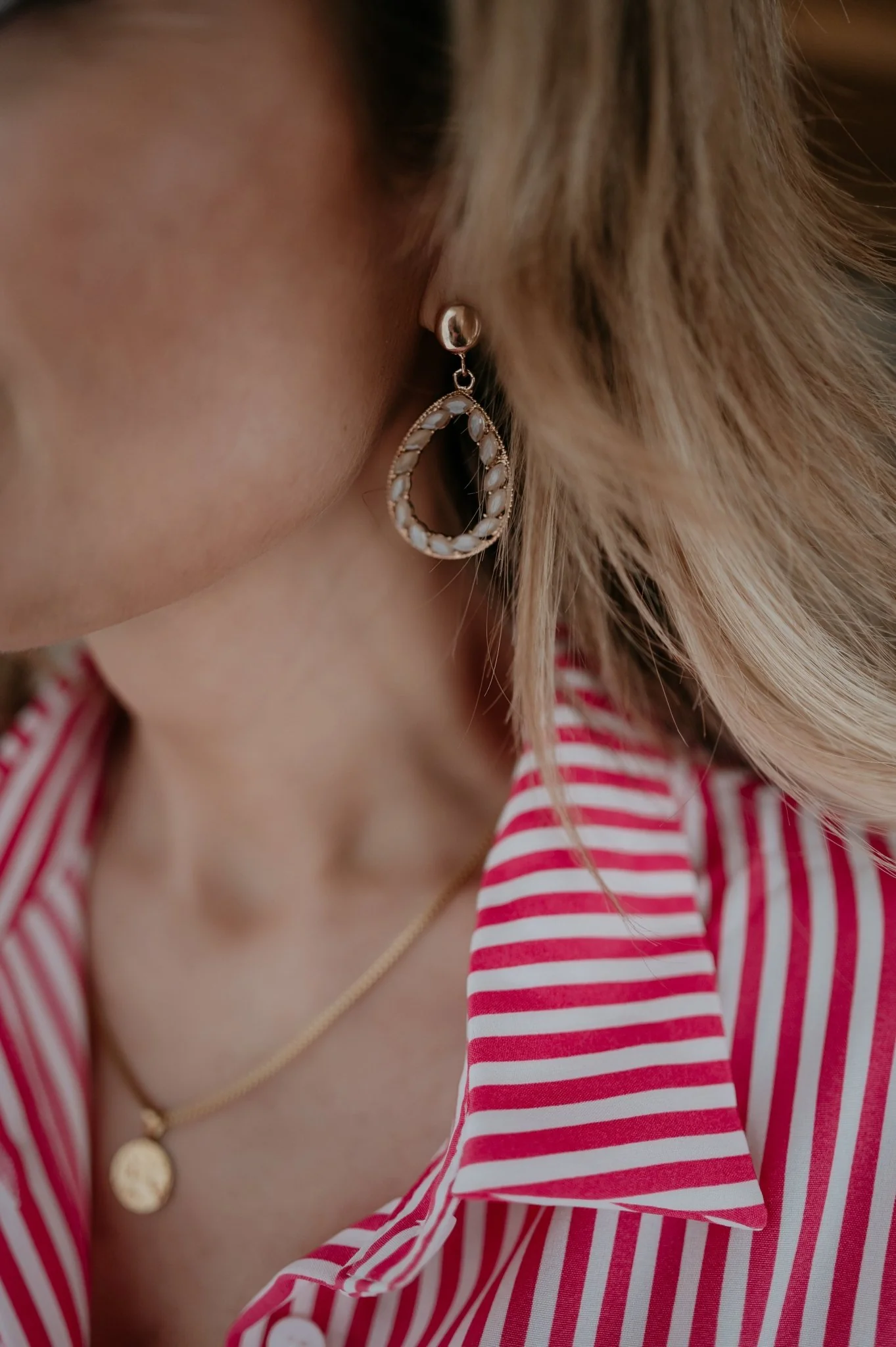 Odu earrings I Beige - Image 3