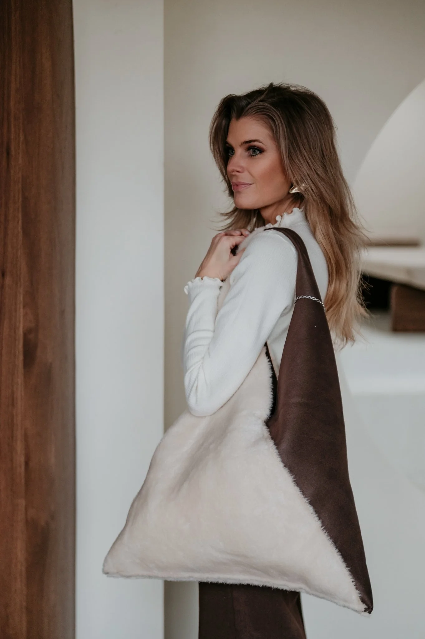 Ola handbag I Brown - Image 3