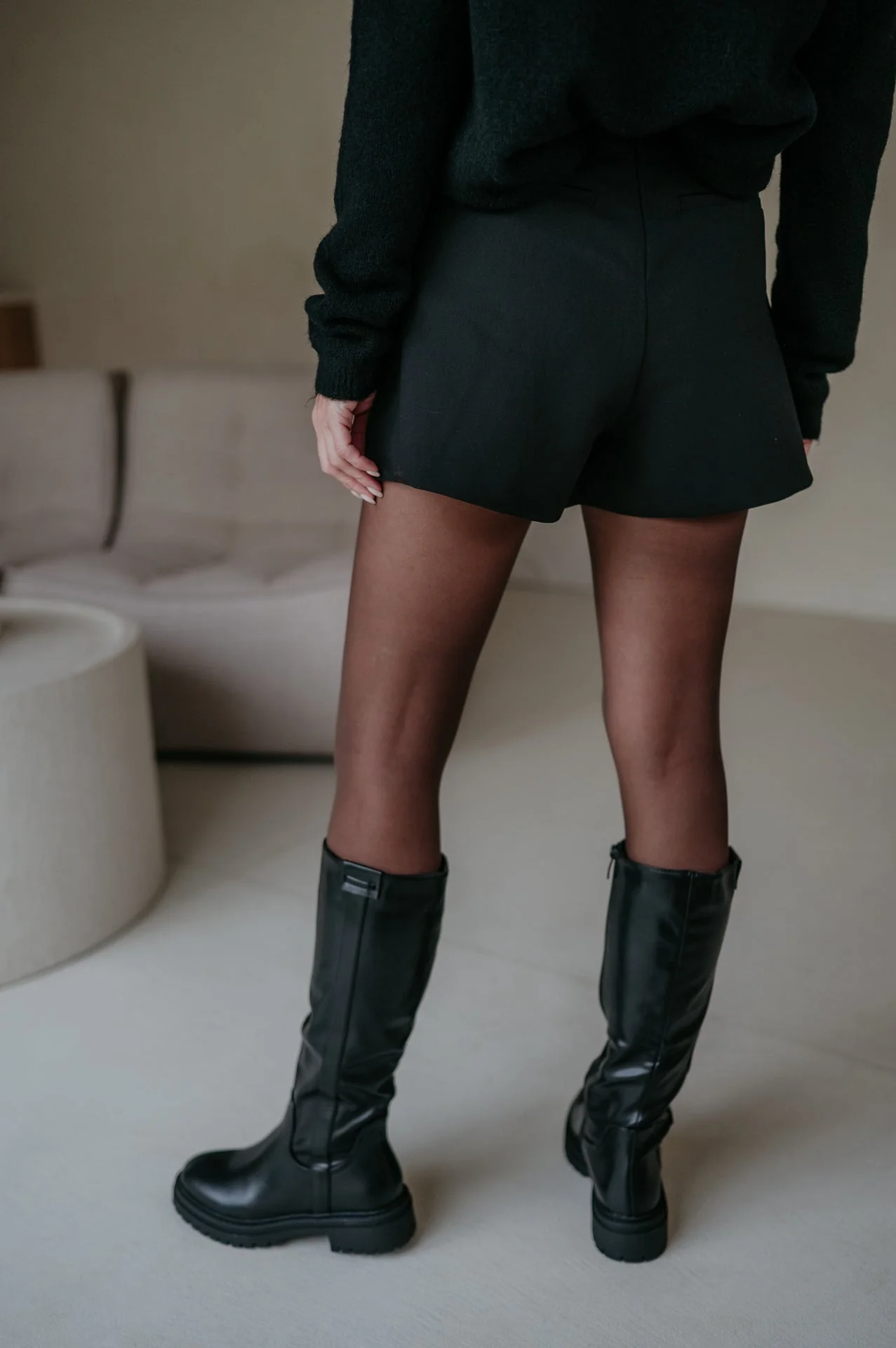 Ondulato skort I Black - Image 2