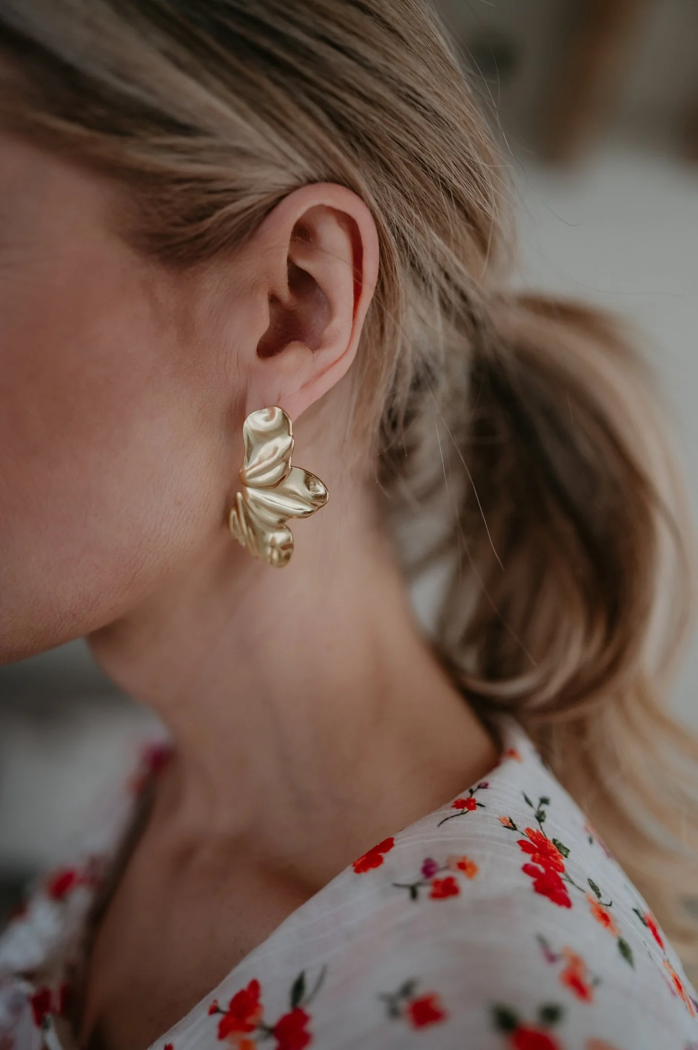 Troni earrings I Gold - Image 2
