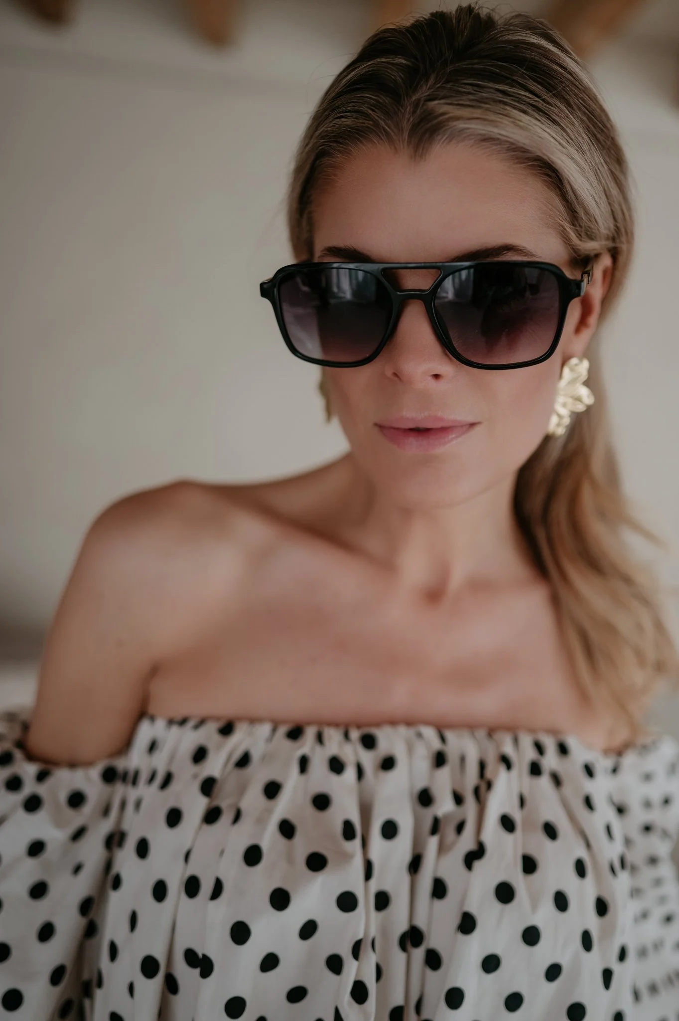 Uteli sunglasses I Light Black - Image 4