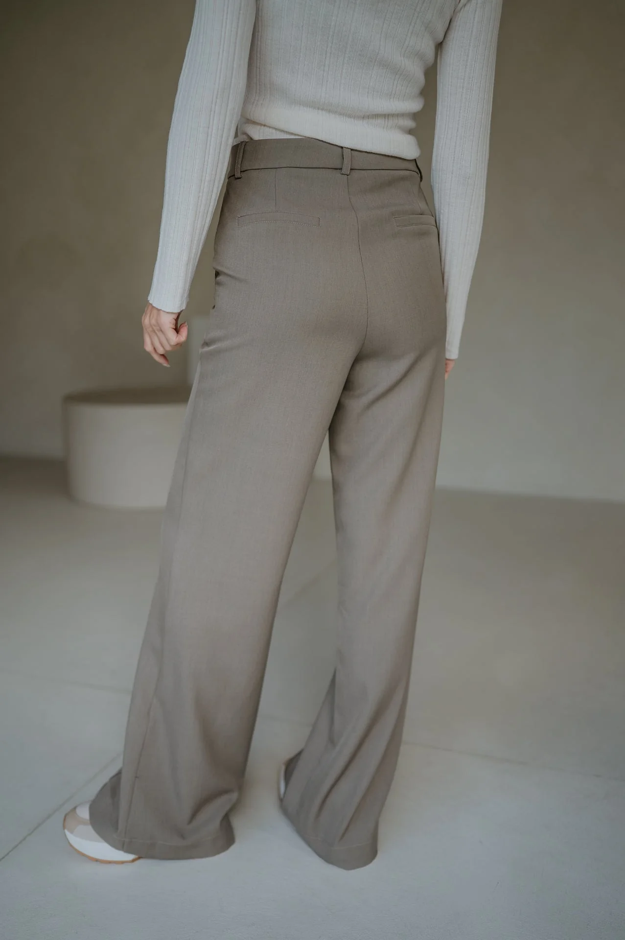 Vacuita trousers I Taupe - Image 10