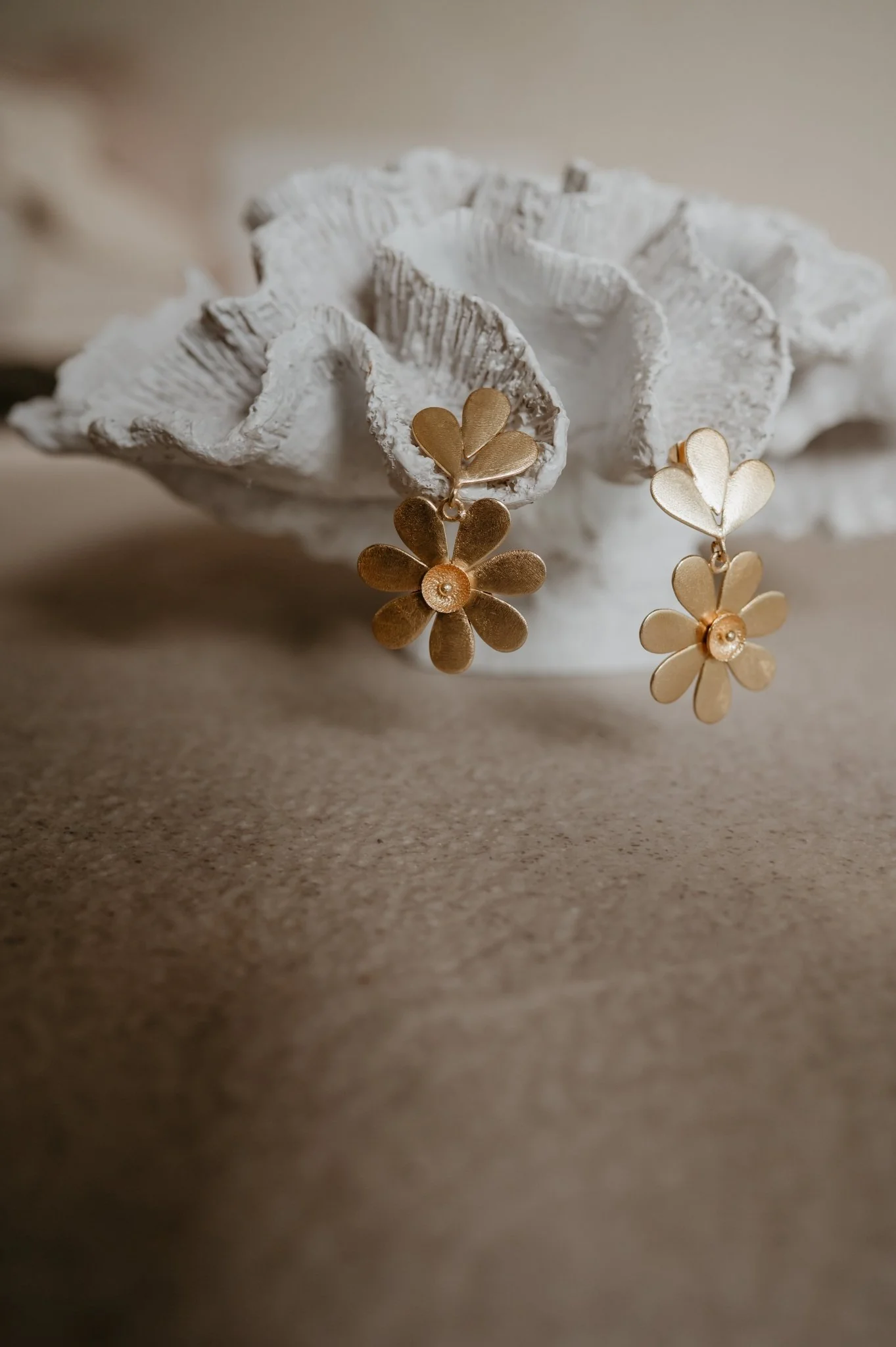 Vedi earrings I Gold - Image 4