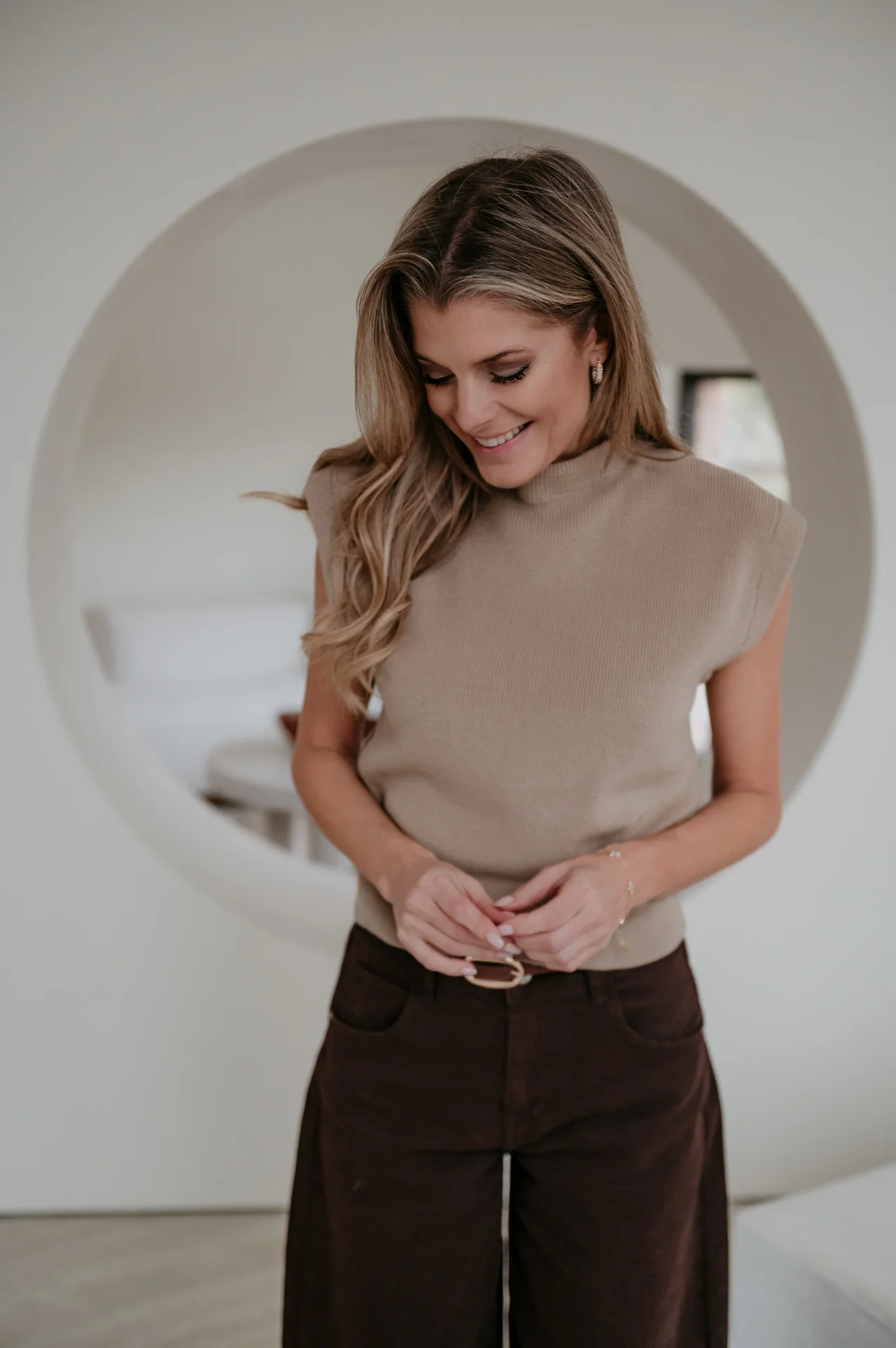 Velando top I Taupe - Image 11