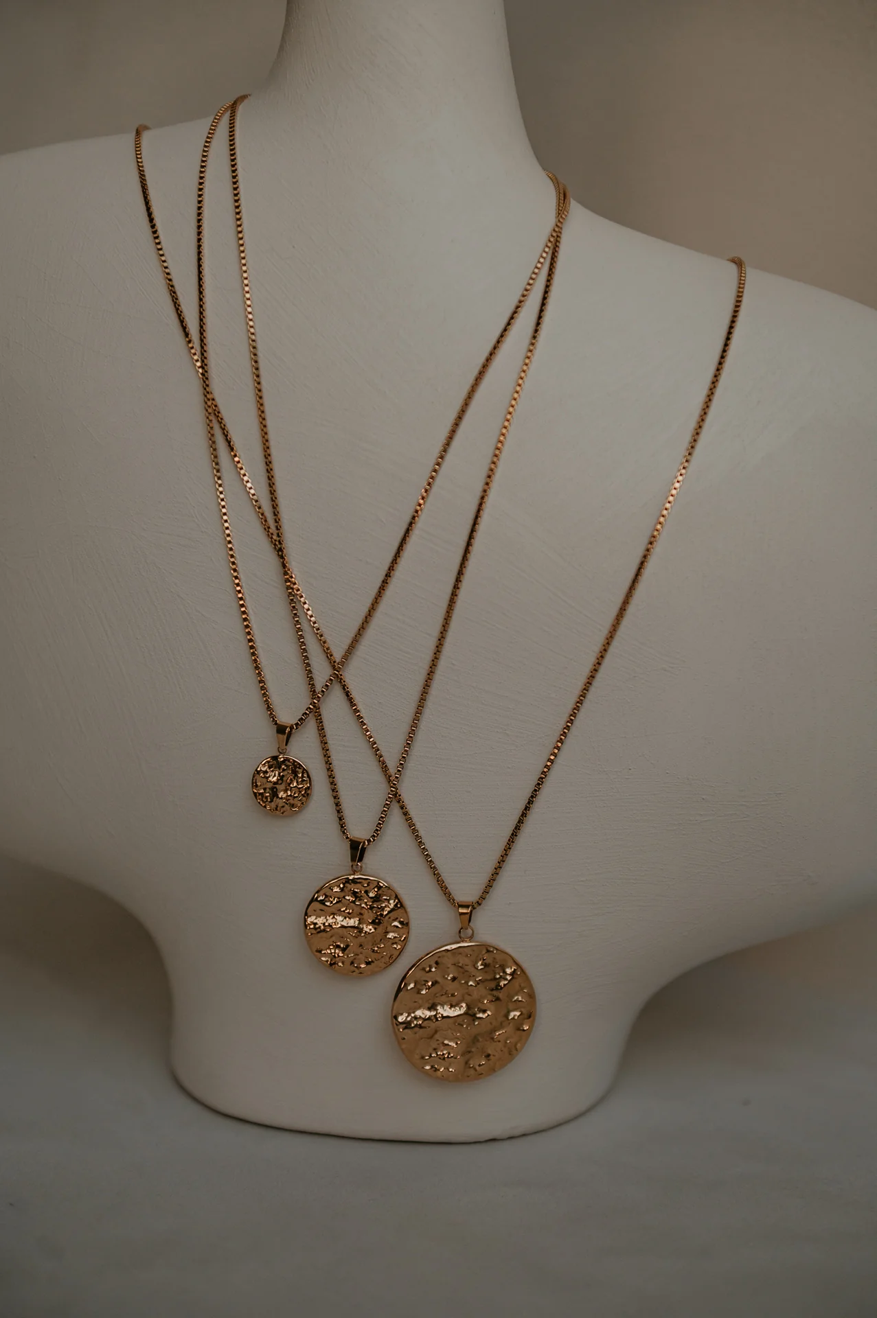 WS necklace small I Gold - Image 13