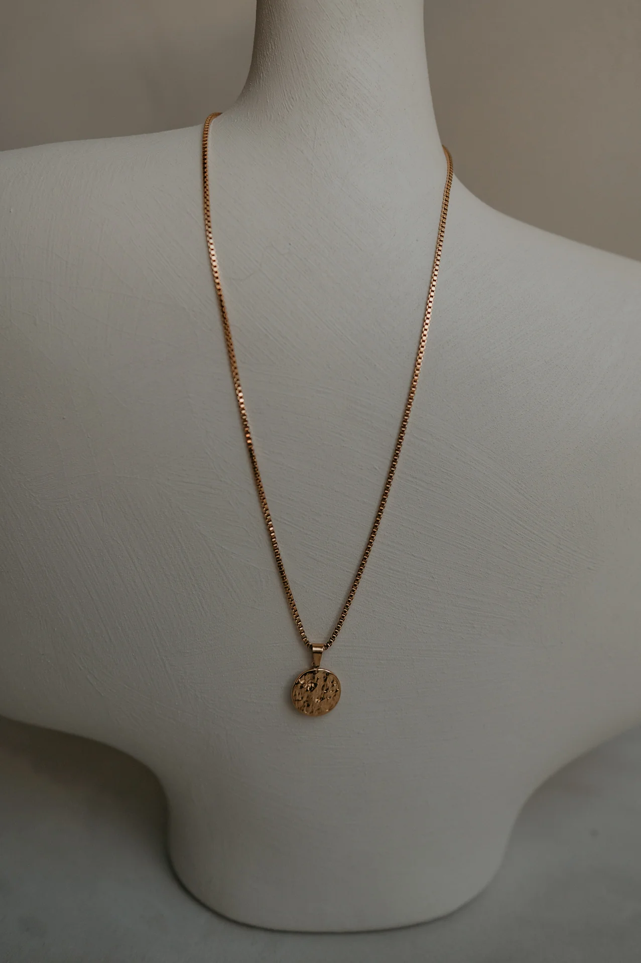 WS necklace small I Gold - Image 15