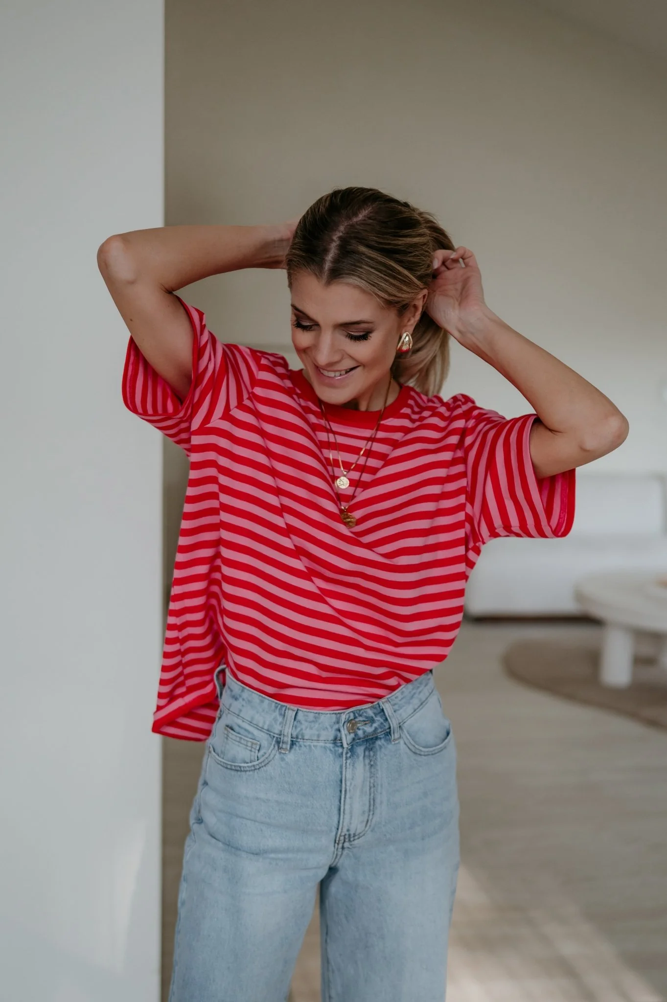 Zelio t-shirt I Rose & Red - Image 9